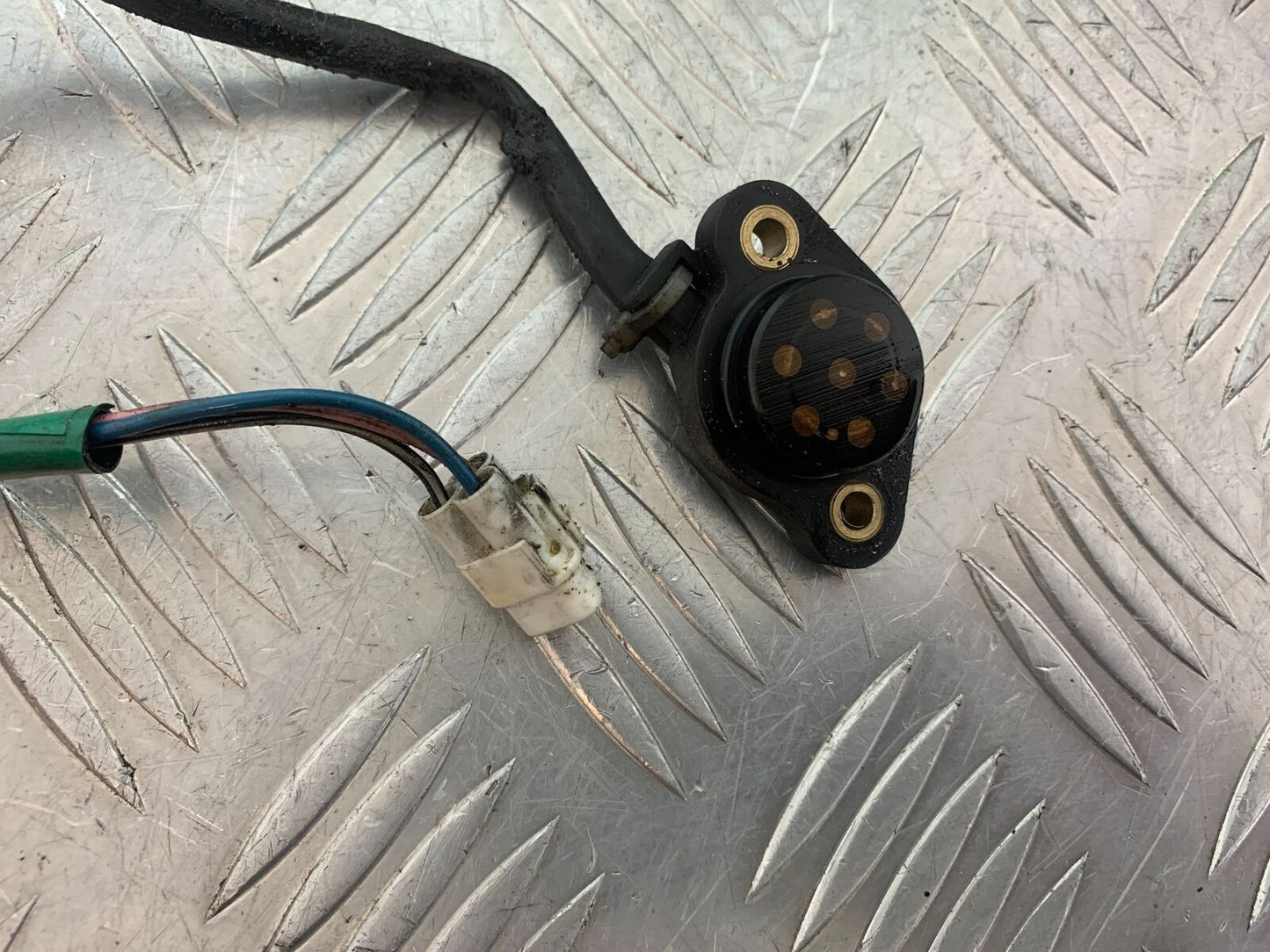 SUZUKI GSXR1000 K1 K2 NETURAL SWITCH   YEAR 2001 (STOCK 753)