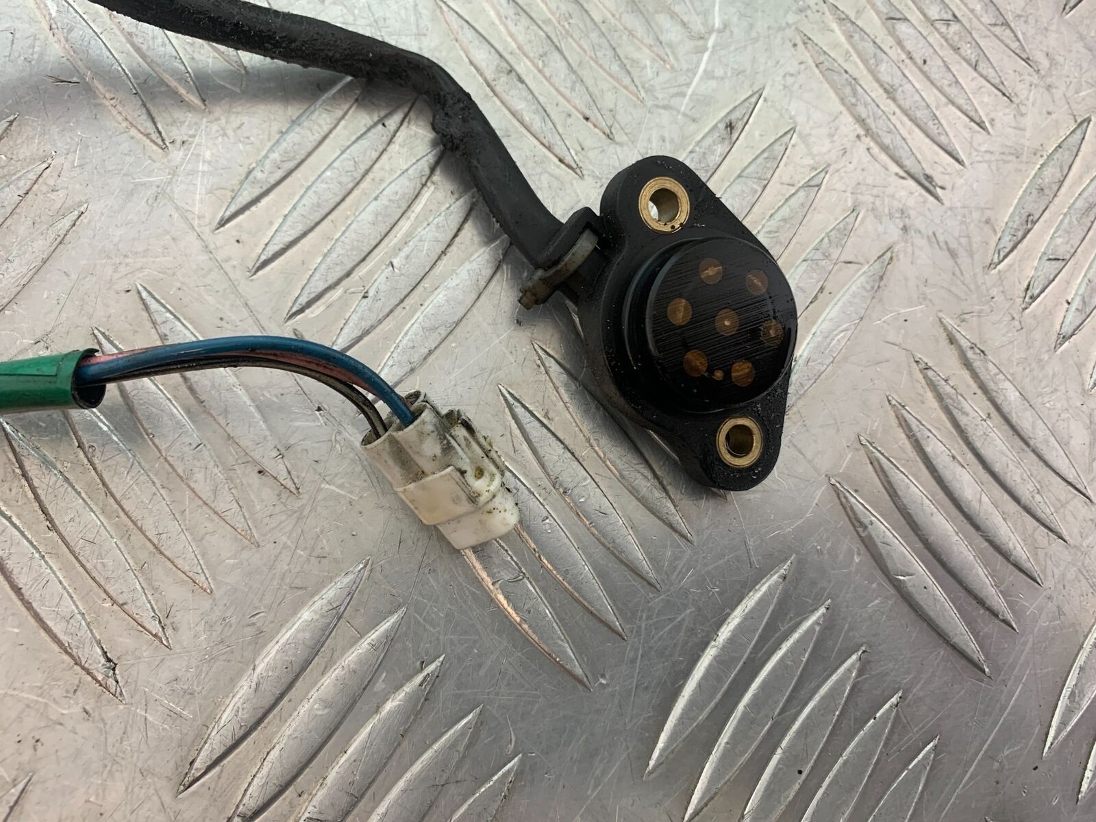 SUZUKI GSXR1000 K1 K2 NETURAL SWITCH   YEAR 2001 (STOCK 753)
