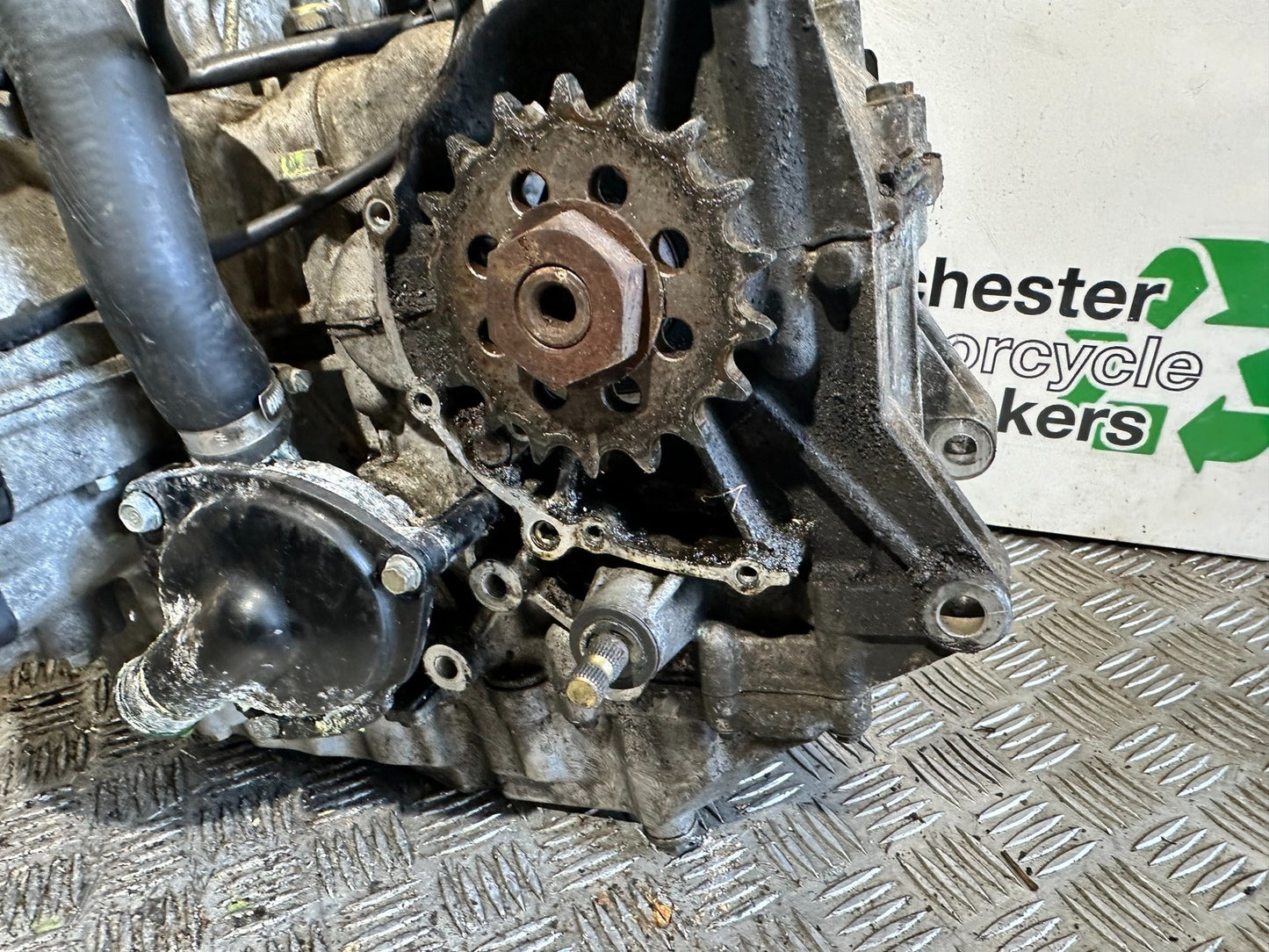 TRIUMPH 955i SPRINT ST ENGINE YEAR 1999-2004 (CMB1176)