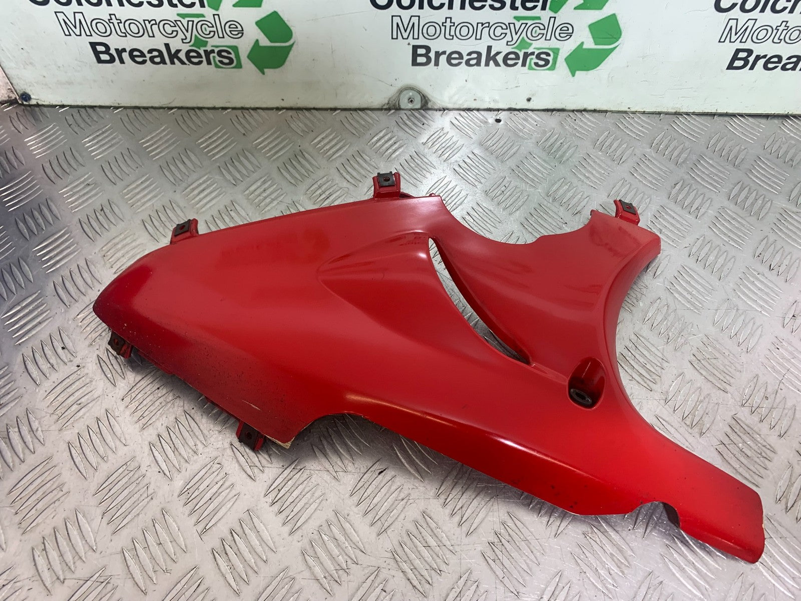 TRIUMPH 955i SPRINT ST LEFT LOWER FAIRING  1999-2004 (CMB1176)