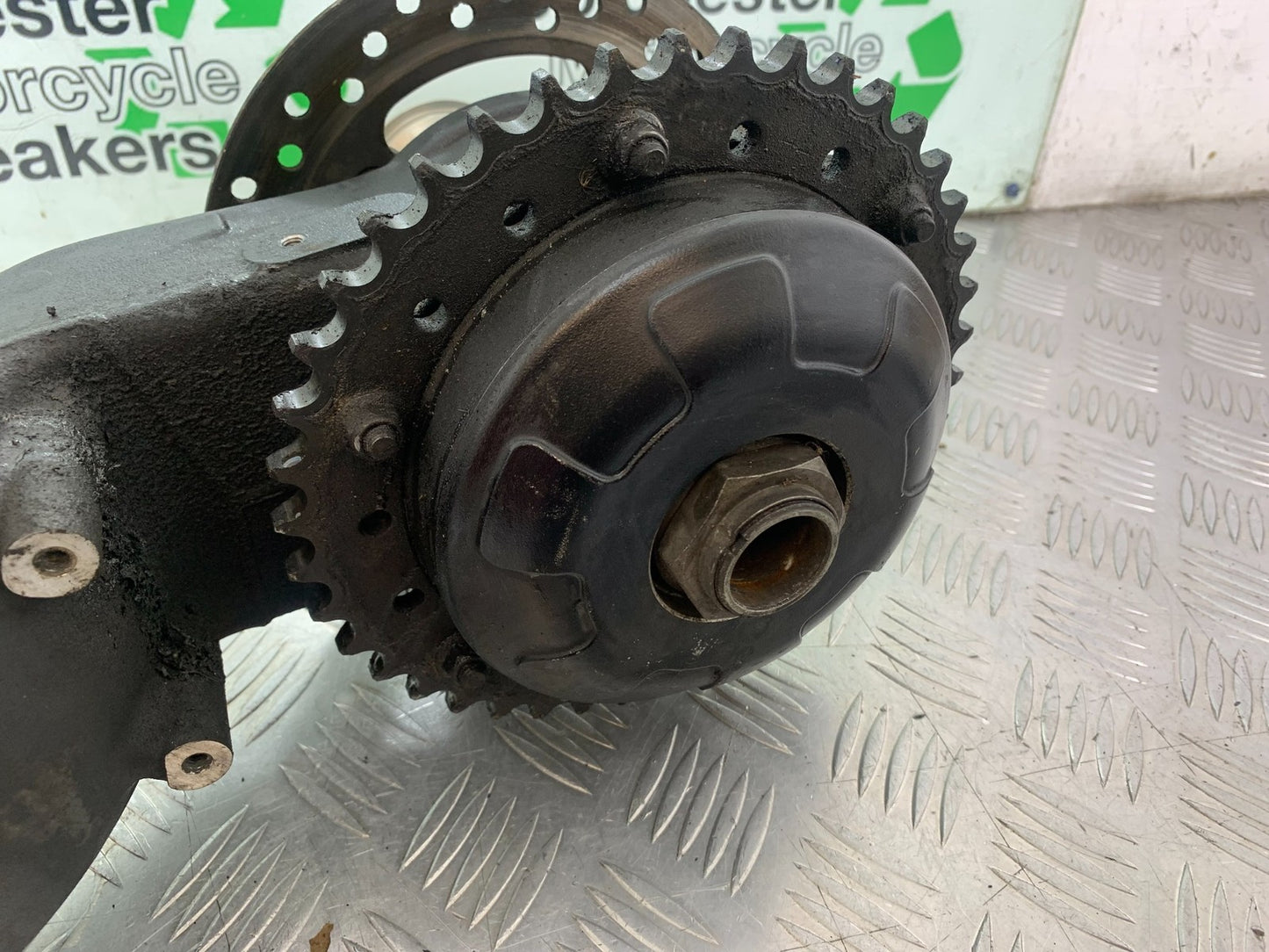 TRIUMPH SPEED TRIPLE R 1050 SWINGARM   2009 (CMB1183)