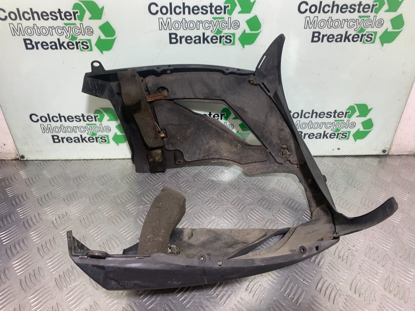 KAWASAKI GTR1400 GTR 1400 BELLYPAN YEAR 2007-2009 (CMB1174)