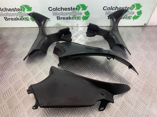 HONDA CBR1100 BLACKBIRD TOP FAIRING INFILLS  YEAR 1999-2005 (CMB1103)