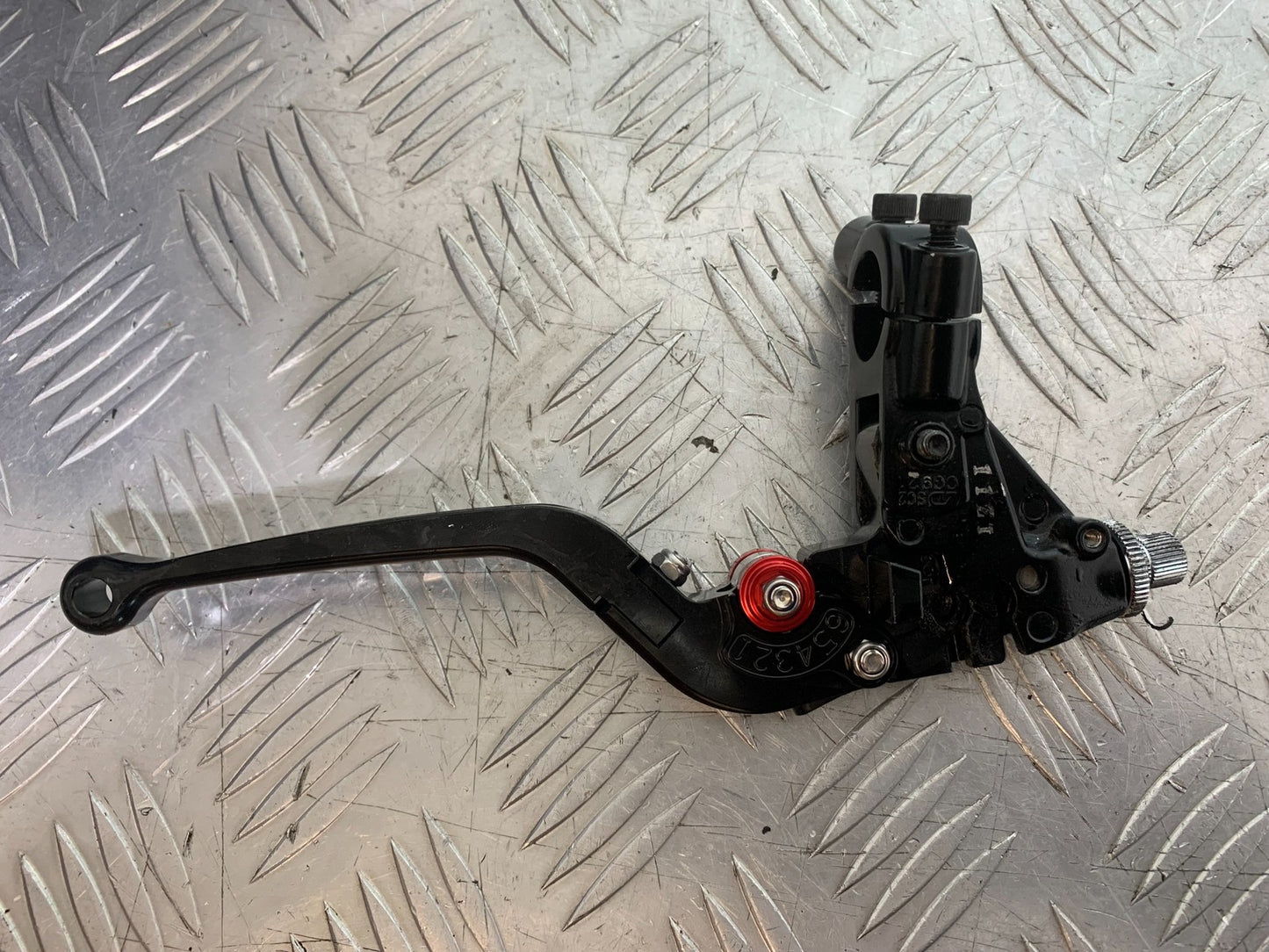 TRIUMPH TRIDENT 660 CLUTCH LEVER AND BRACKET  YEAR 2021-2024 (CMB1295)