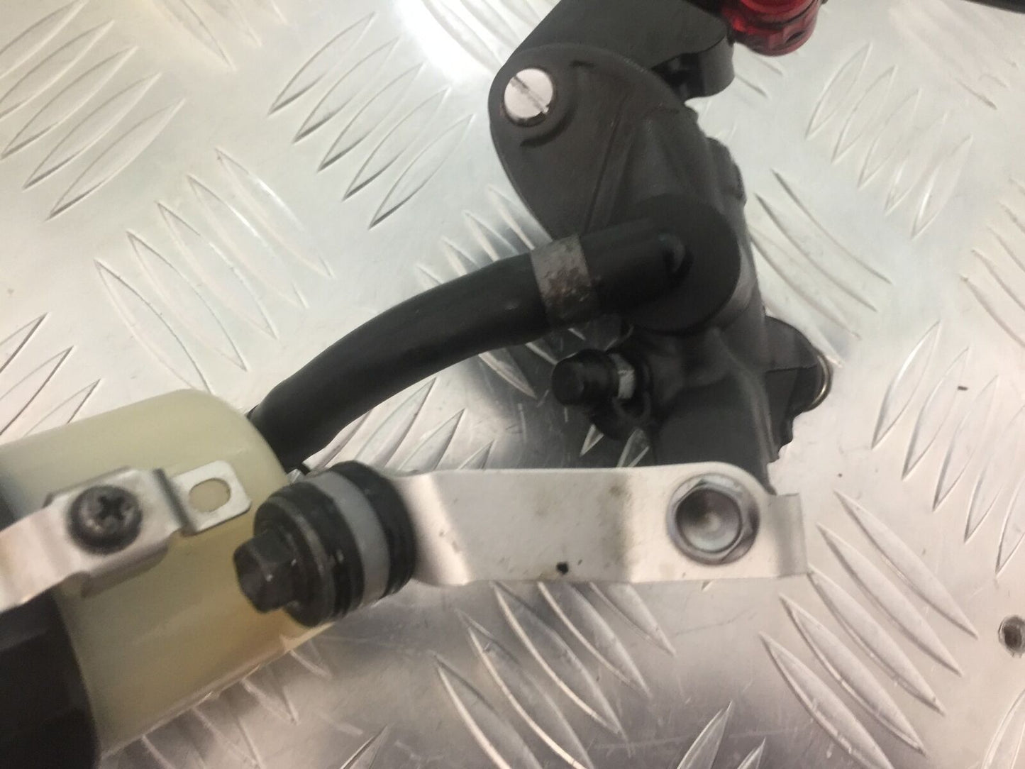 HONDA CBR1000 rr FIREBLADE FRONT BRAKE MASTER CYLINDER  2008-2011 (STOCK 930)