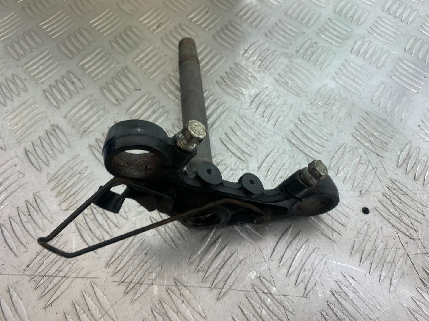 YAMAHA YS125 YS 125 BOTTOM YOKE   YEAR 2017-2021 (CMB1321)
