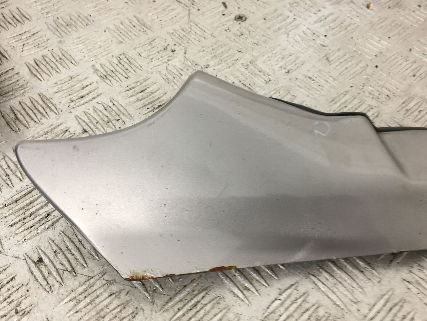 HONDA GL1800 GL 1800 RIGHT EXHAUST SHIELD YEAR 2004-10 ABS (STOCK 890)