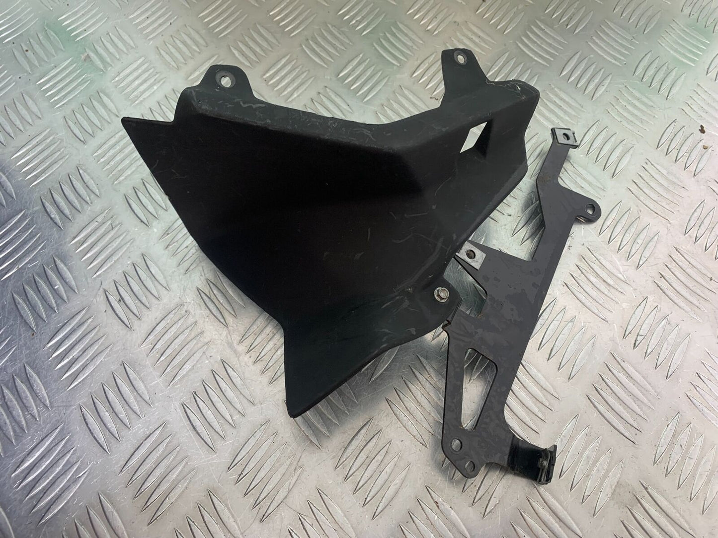 APRILIA FUTURA RST 1000 INFILL COVER   YEAR 2001-2005 (CMB1033)