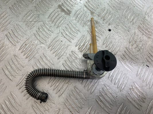 KAWASAKI ZX9R ZX9 E1 PETROL TAP AND KNOB   YEAR 2000-01 (CMB1171)