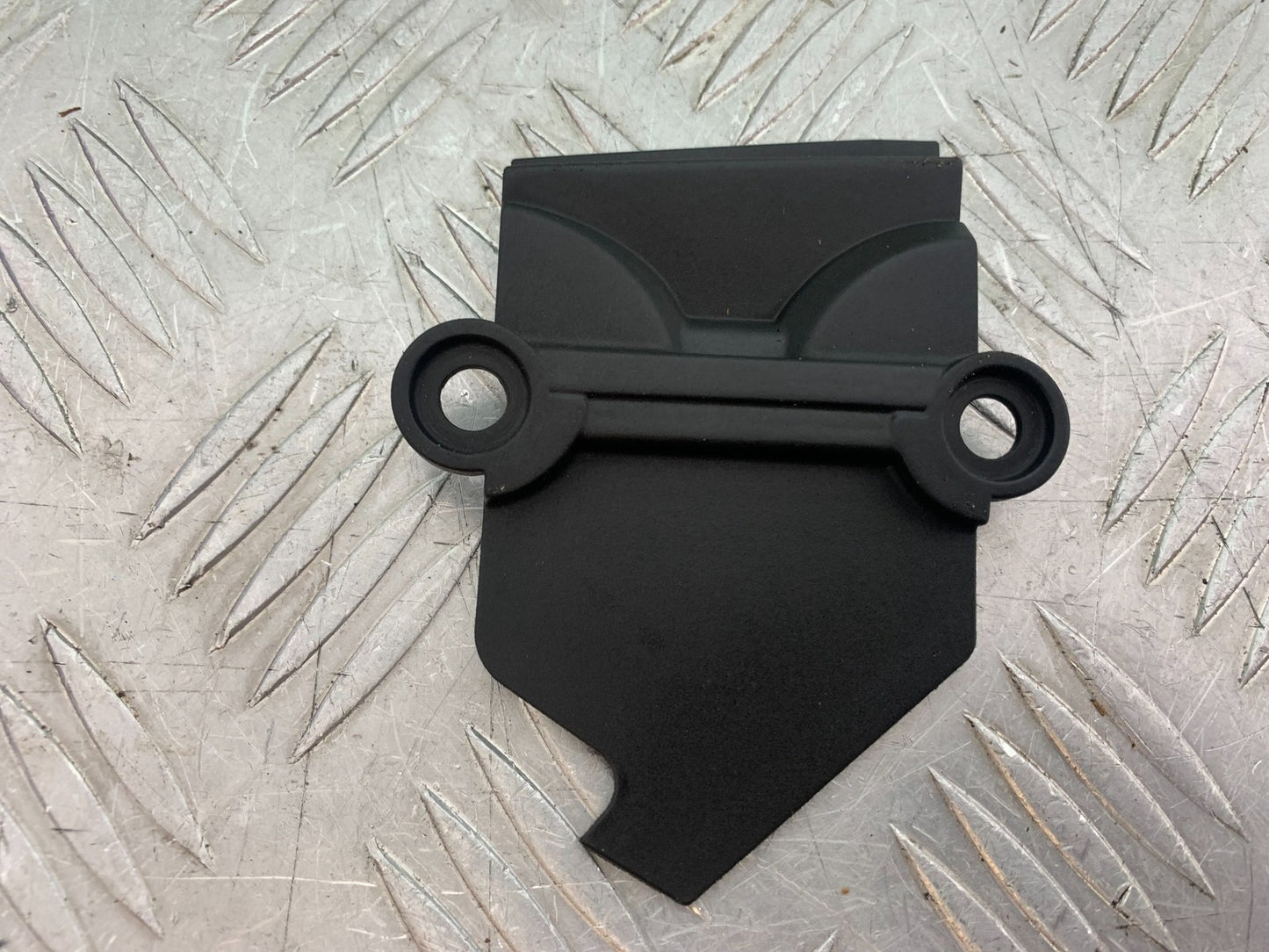 DUCATI 1299 PANIGALE ENGINE INFILL COVER    YEAR 2016 (CMB 1187)