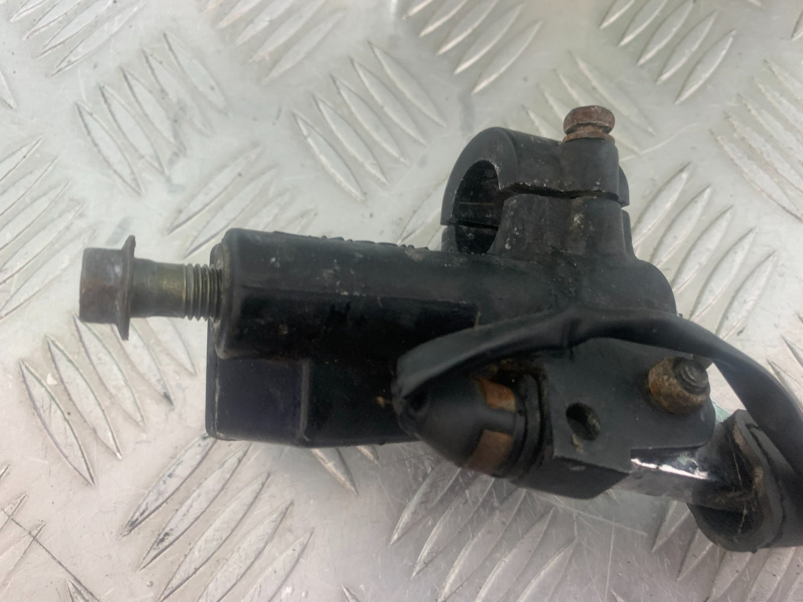 YAMAHA XV535 XV 535 VIRAGO FRONT BRAKE MASTER CYLINDER   YEAR 1994-02 (CMB1139)