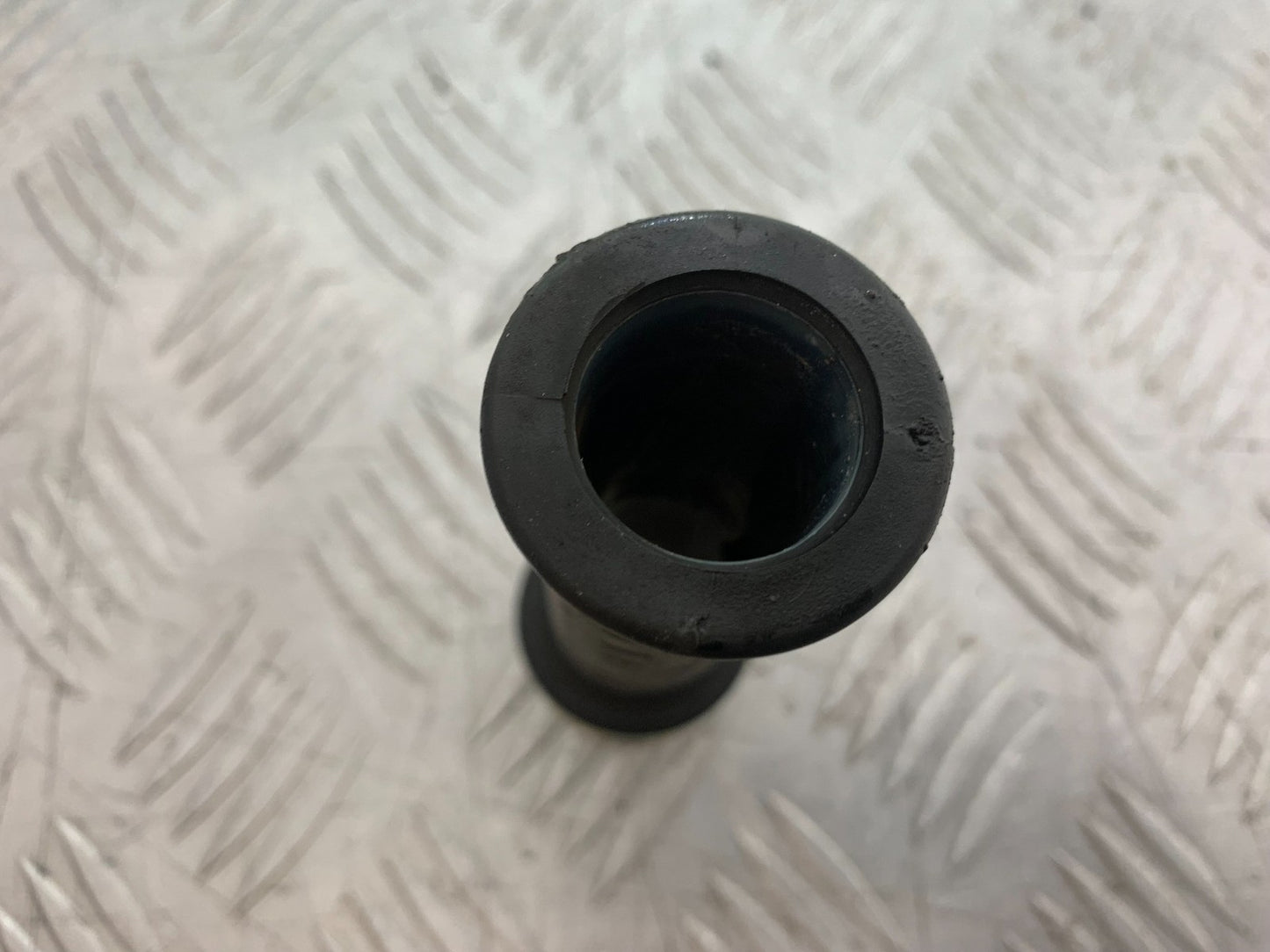 APRILIA SL750 SL 750 SHIVER THROTTLE TWIST GRIP  YEAR 2008-2016 (CMB1242)