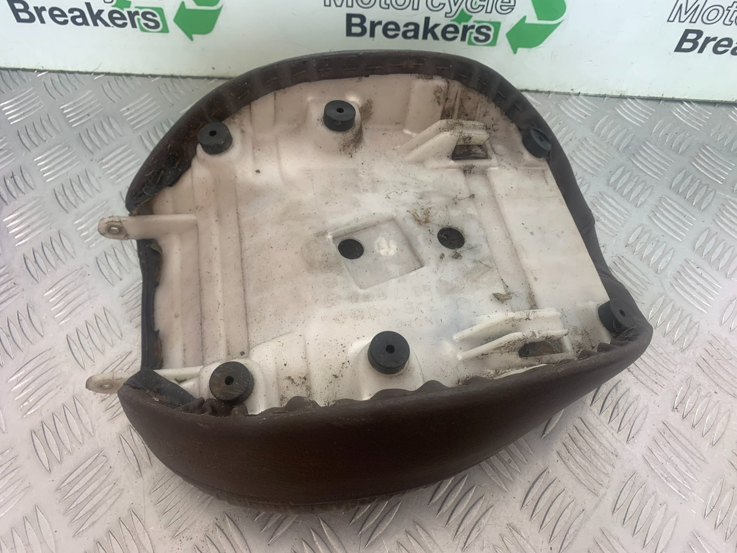 YAMAHA XV535 XV 535 VIRAGO FRONT SEAT   YEAR 1994-02 (CMB1139)