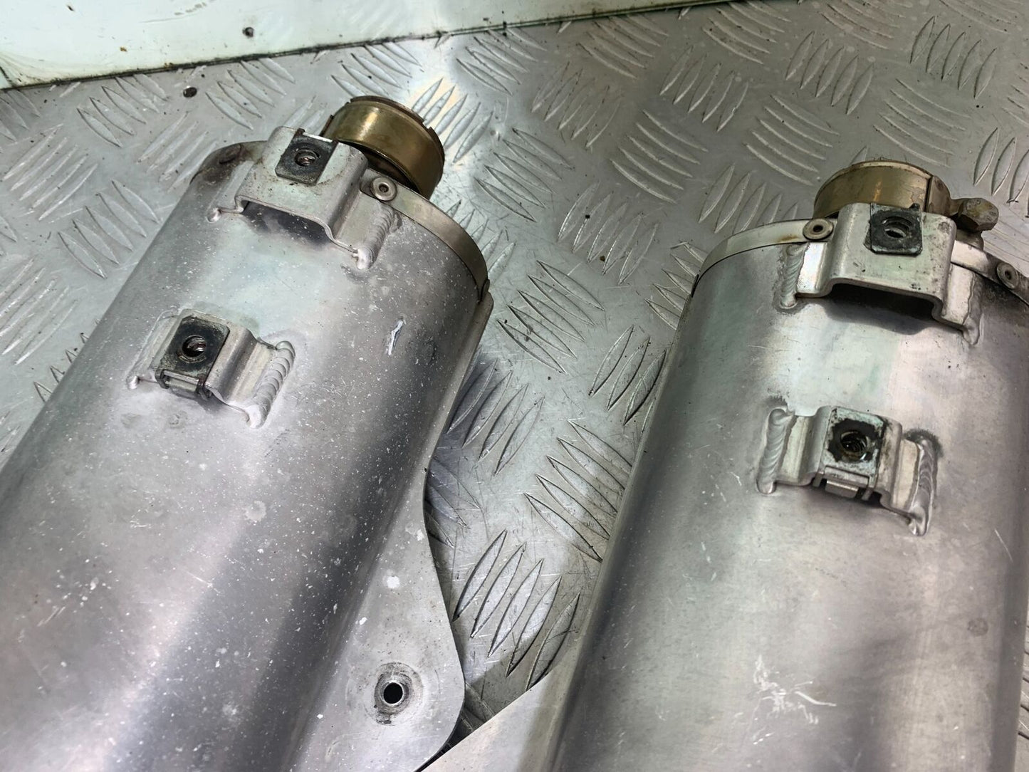 HUSQVARNA TE630 TE 630 SILENCERS  YEAR 2010-11 (CMB1120)