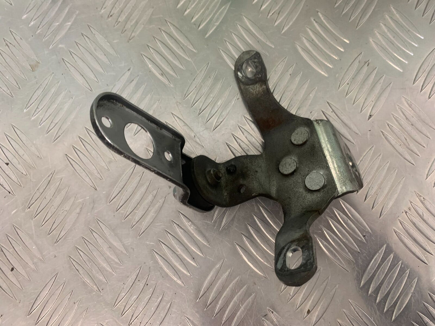 HARLEY DAVIDSON 1690 FLSTC HERITAGE STC ENGINE BRACKET  YEAR 2012(STOCK 972)
