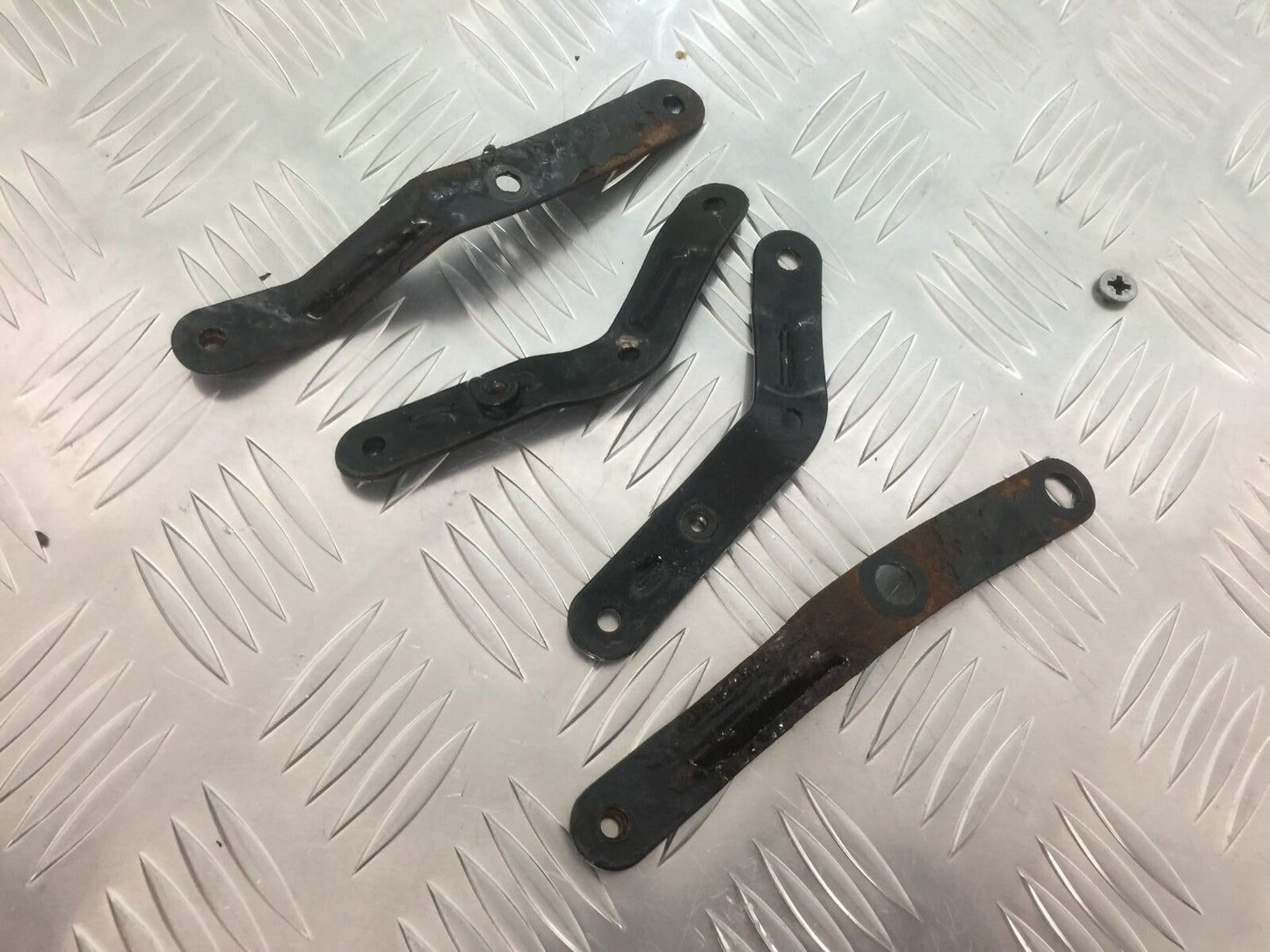 SINNIS TERRAIN 125 MUDGUARD BRACKETS  YEAR 2020 (STOCK 921)