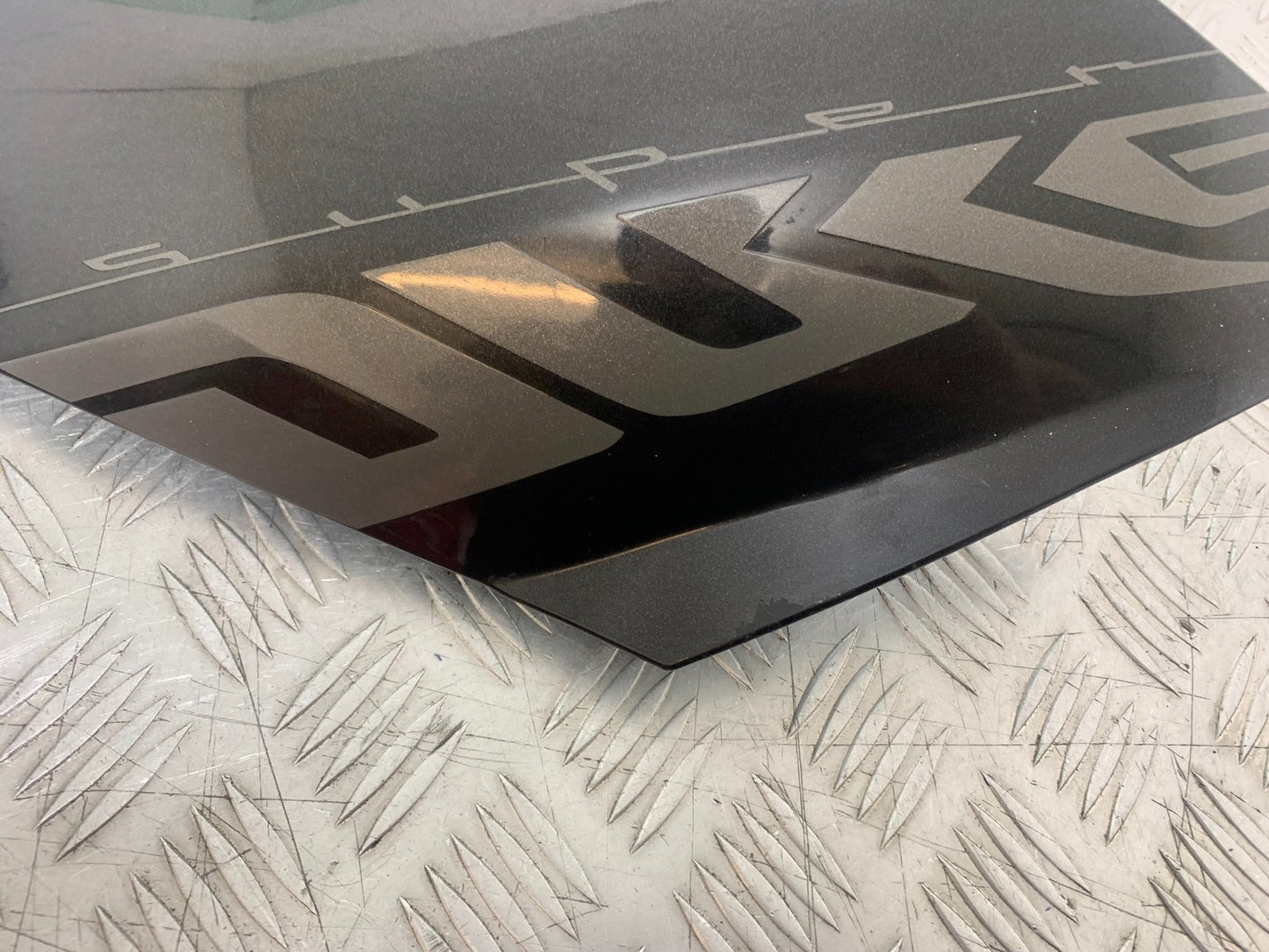 KTM 990 SUPER DUKE RIGHT TANK PANEL YEAR 2007-2011  (CMB1207)