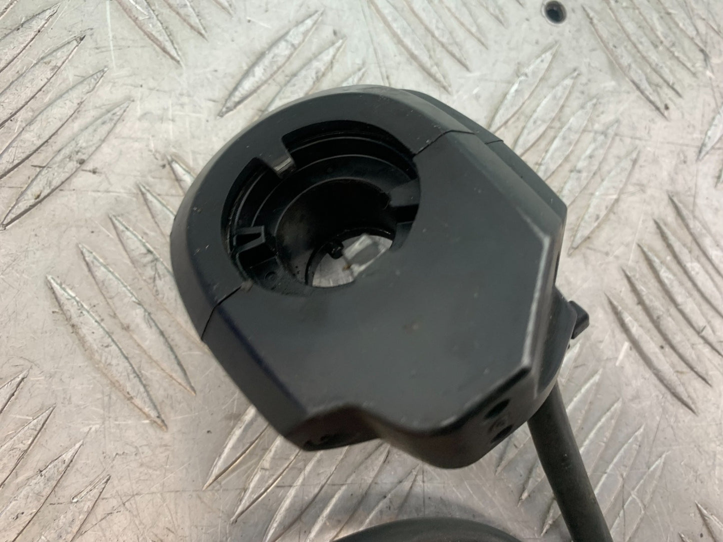 TRIUMPH TIGER 800 XRT THROTTLE  YEAR 2018-2020 (CMB1193)