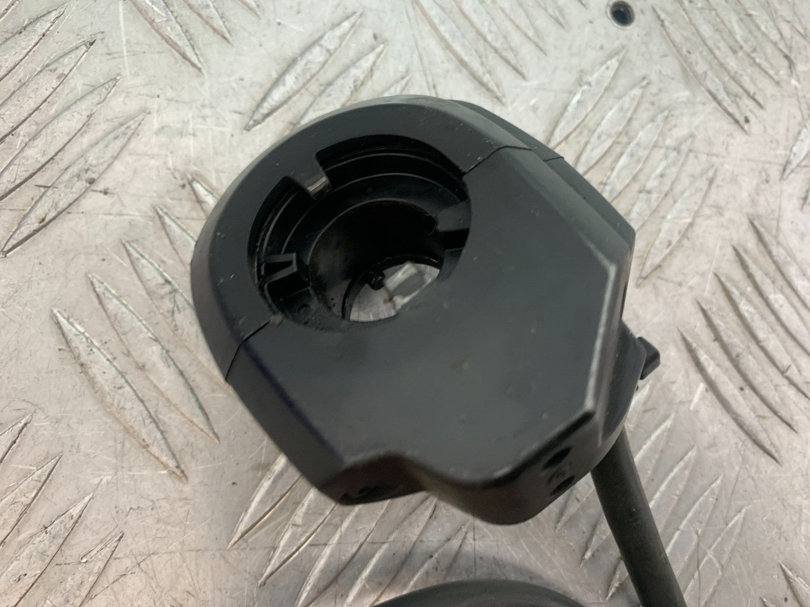TRIUMPH TIGER 800 XRT THROTTLE  YEAR 2018-2020 (CMB1193)