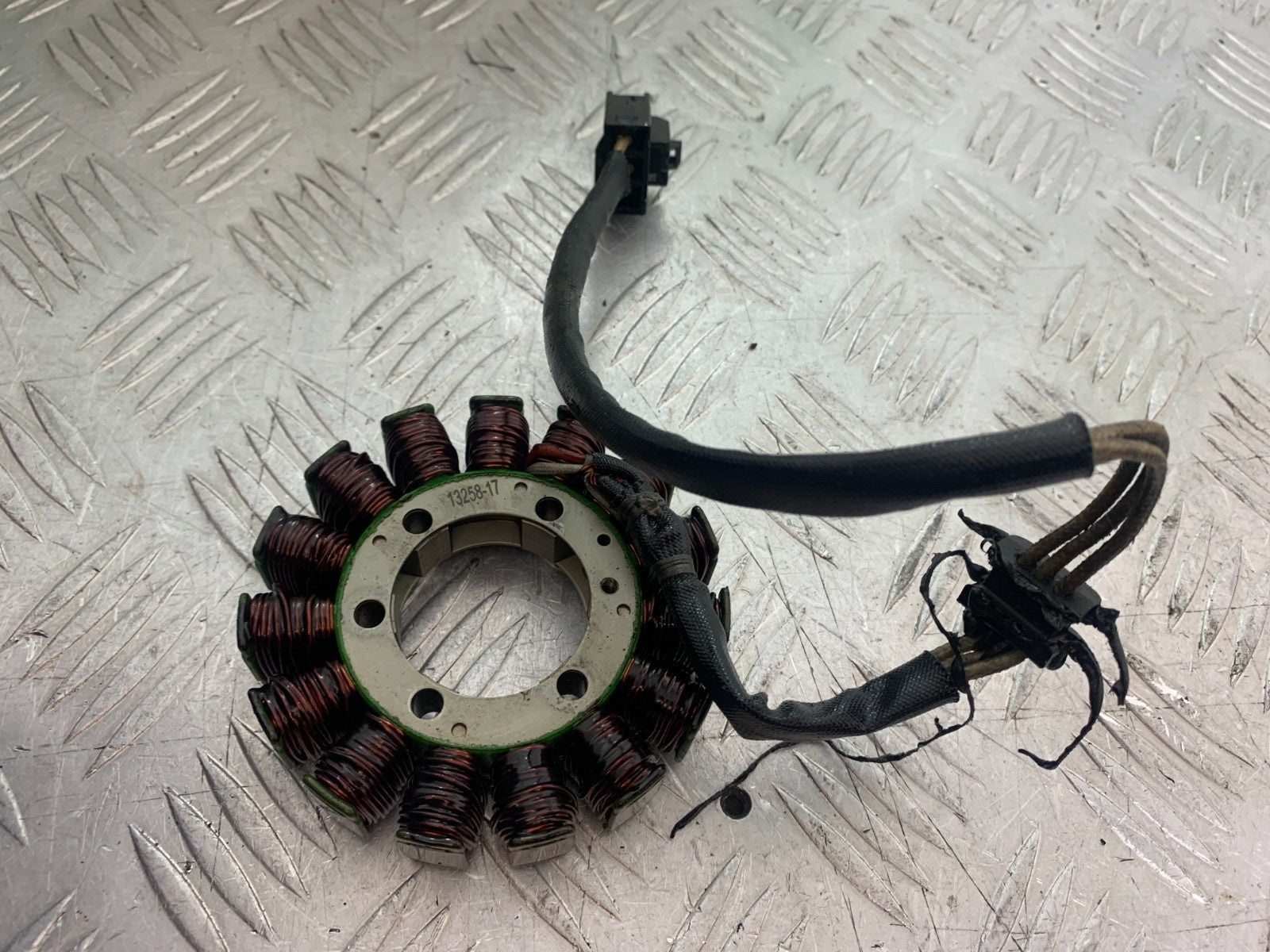 APRILIA TUONO 1000 V4R GENERATOR   YEAR 2011-13  (CMB1316)