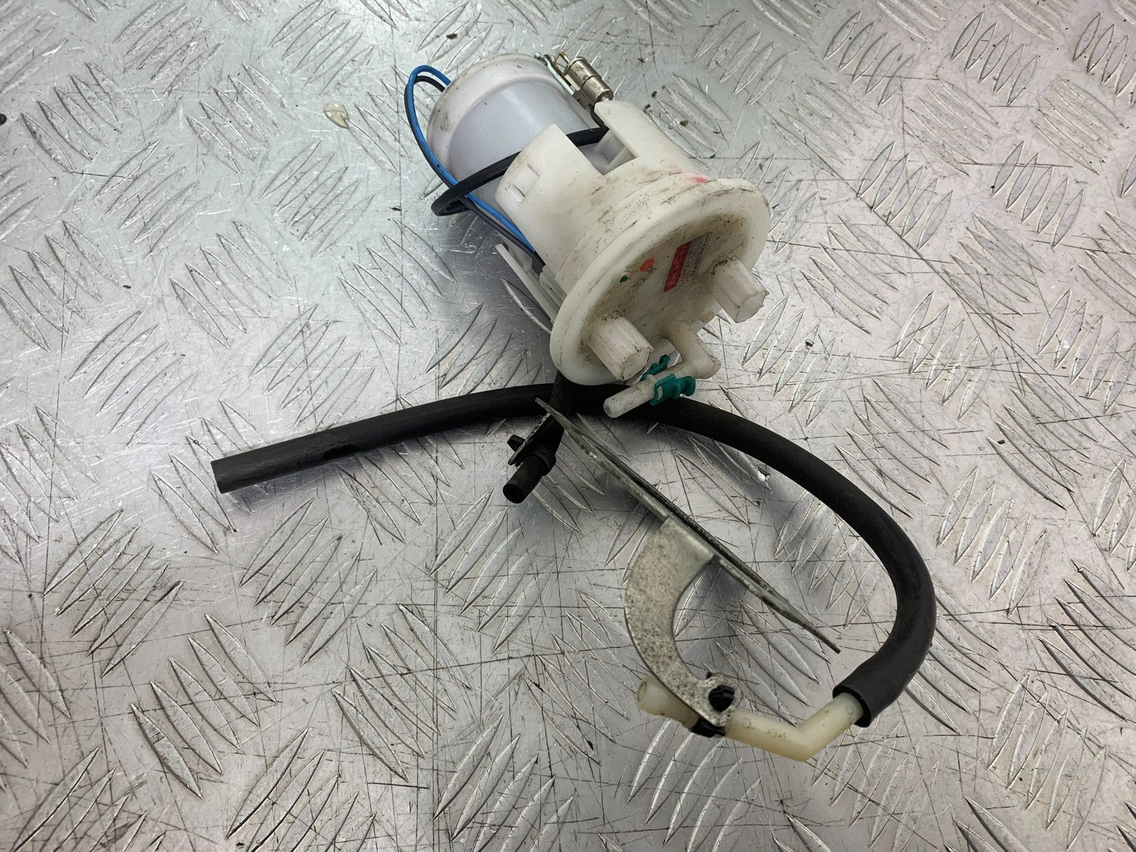 HONDA CBR1000 rr FIREBLADE PETROL PUMP  2012-2016 (CMB1280)