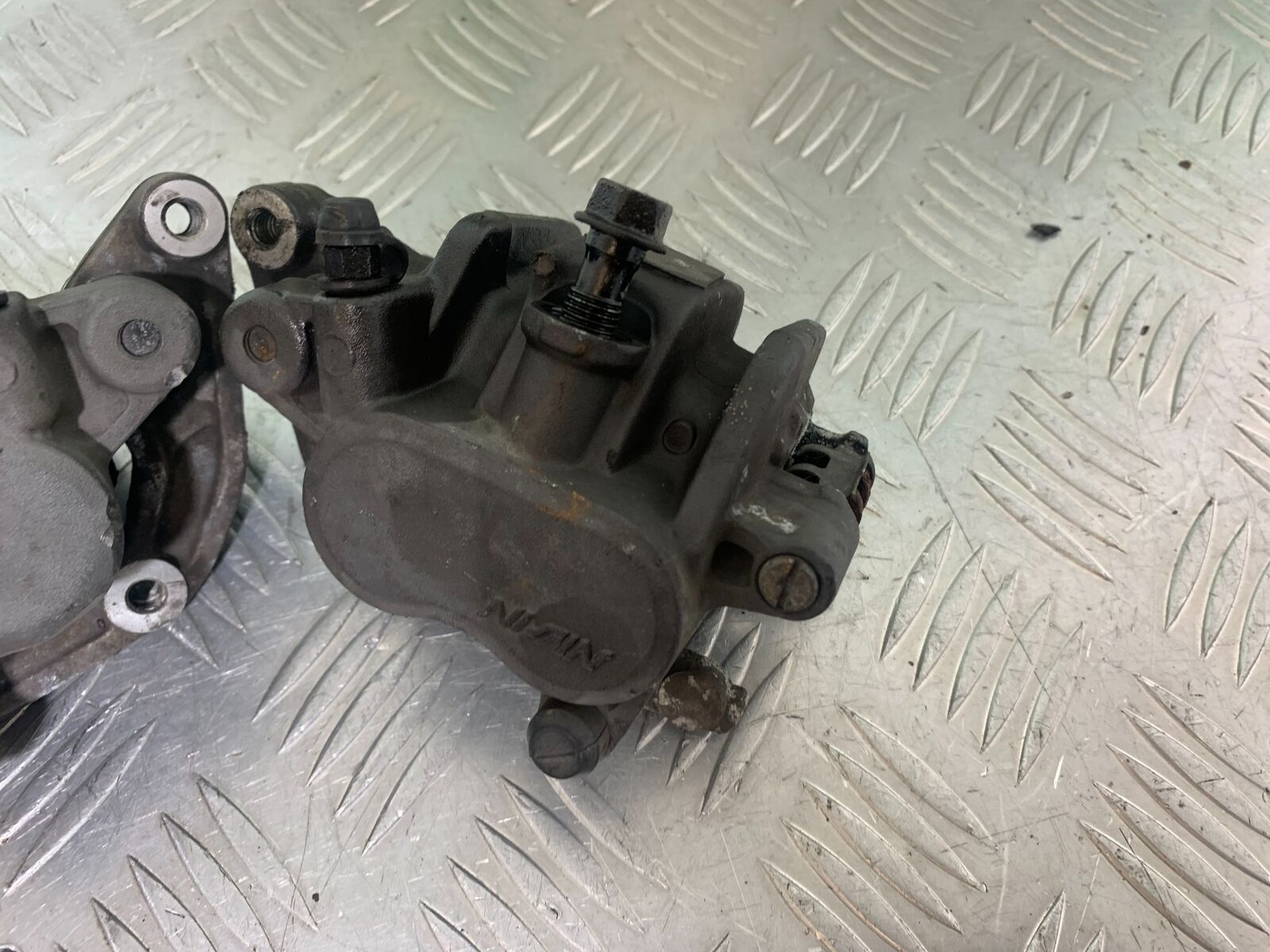 HONDA CB600 CB 600 HORNET FRONT BRAKE CALIPERS    YEAR 1998 -2002 (CMB1126)