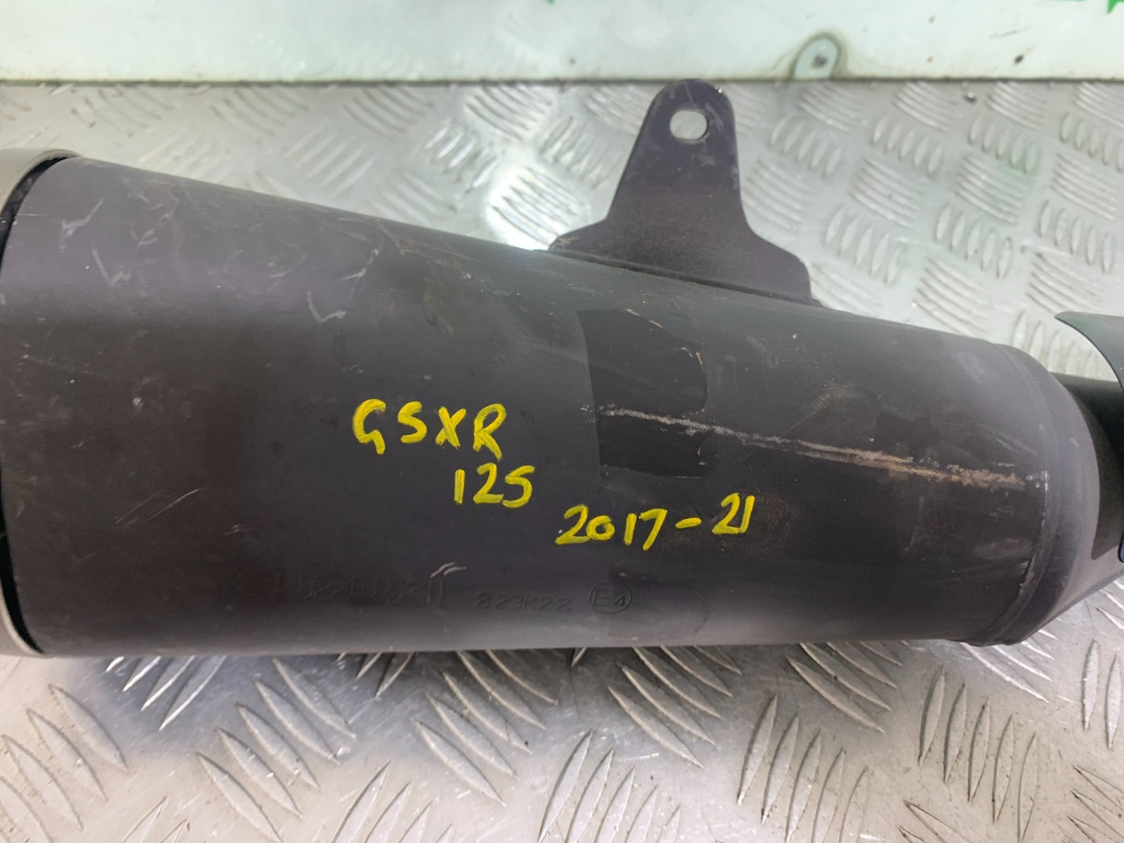 SUZUKI GSXR 125 GSX R125 EXHAUST YEAR 2017