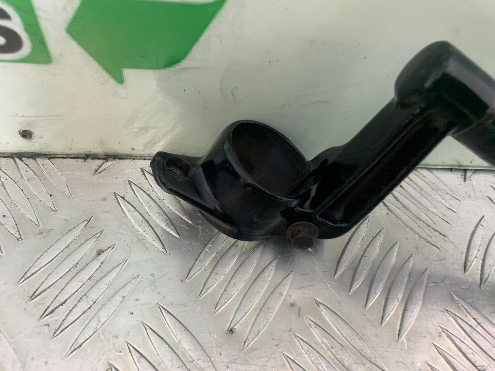 YAMAHA FJ1100 FJ 1100 RIGHT HANDLE BAR  YEAR 1984-1985 (CMB1101)