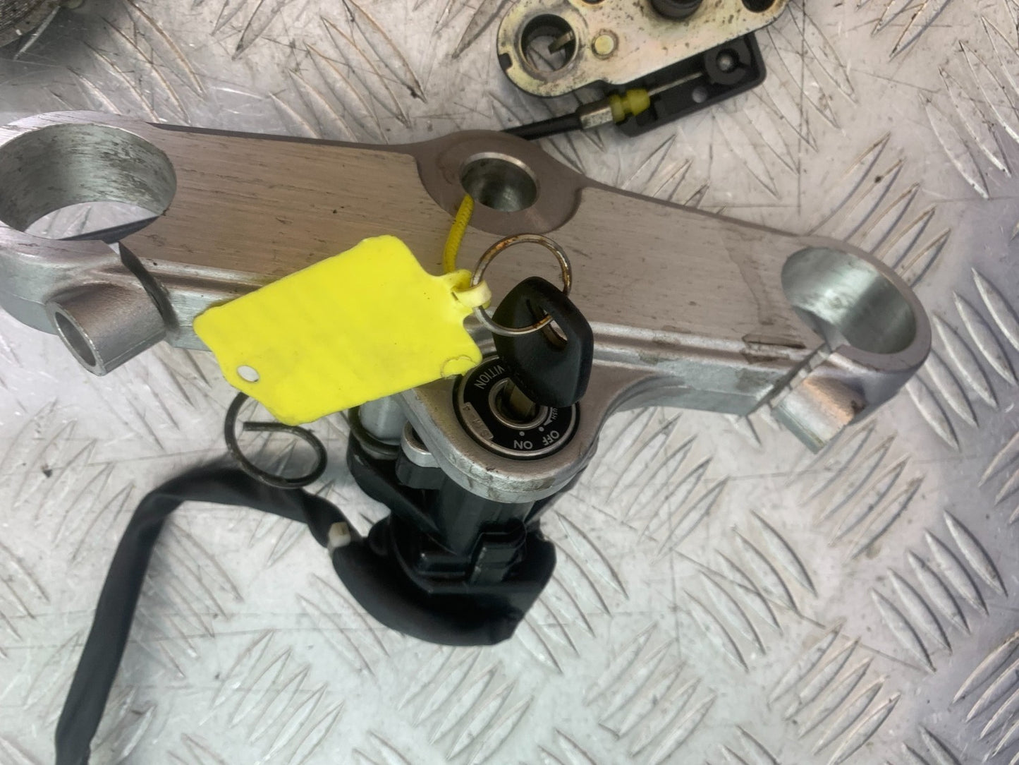SUZUKI SV650 SV 650 mk1 LOCKS AND KEY  1999-2002 (CMB1238)