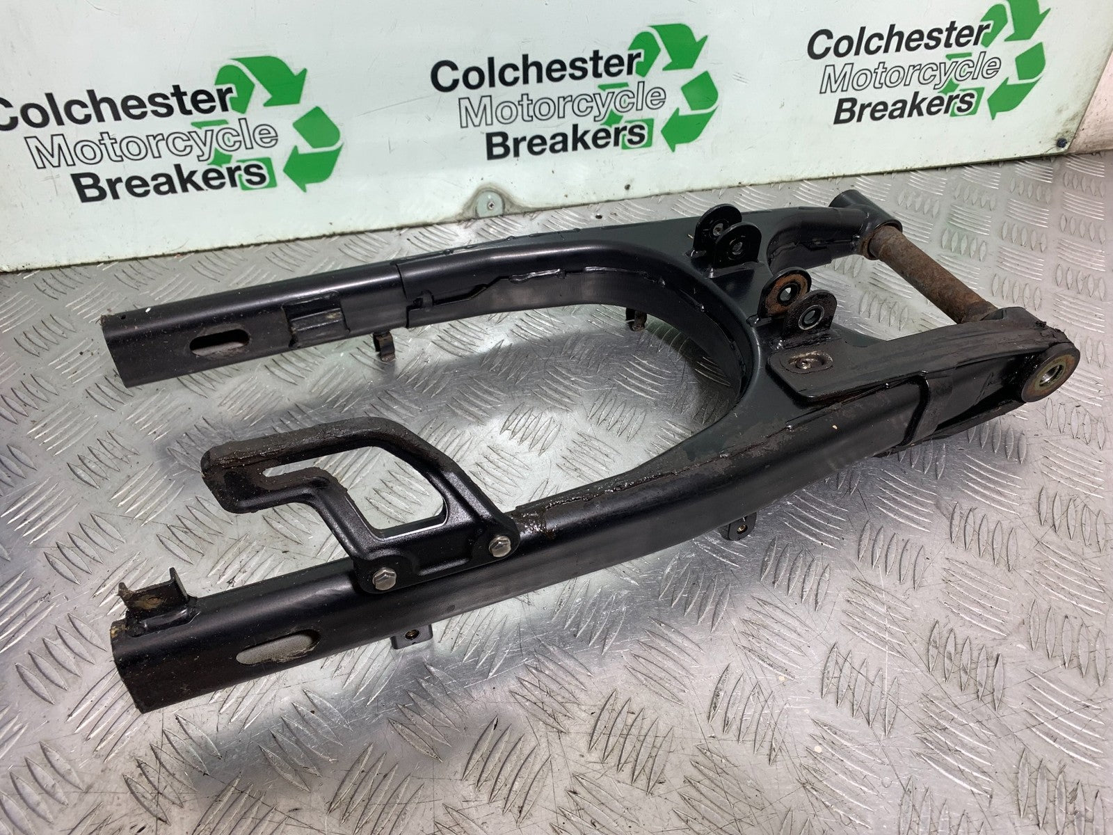 ROYAL ENFIELD HIMALAYAN 411 SWINGARM YEAR 2018-2023 (CMB1279)