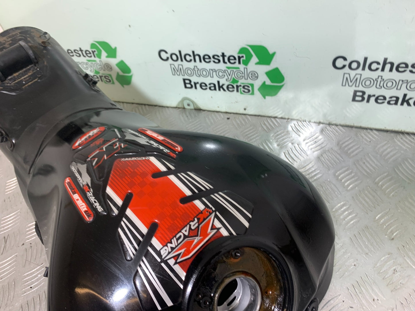 KAWASAKI ZX10R ZX 10R PETROL TANK  YEAR 2011-2015 (CMB1154)