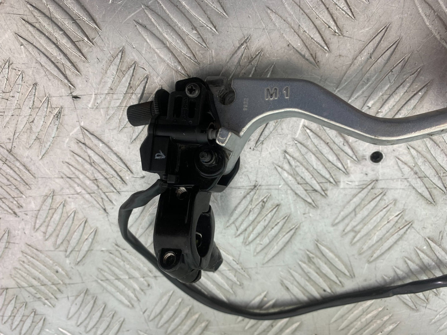 BSA 650 GOLD STAR CLUTCH LEVER AND BRACKET   YEAR 2022-2025 (CMB1262)
