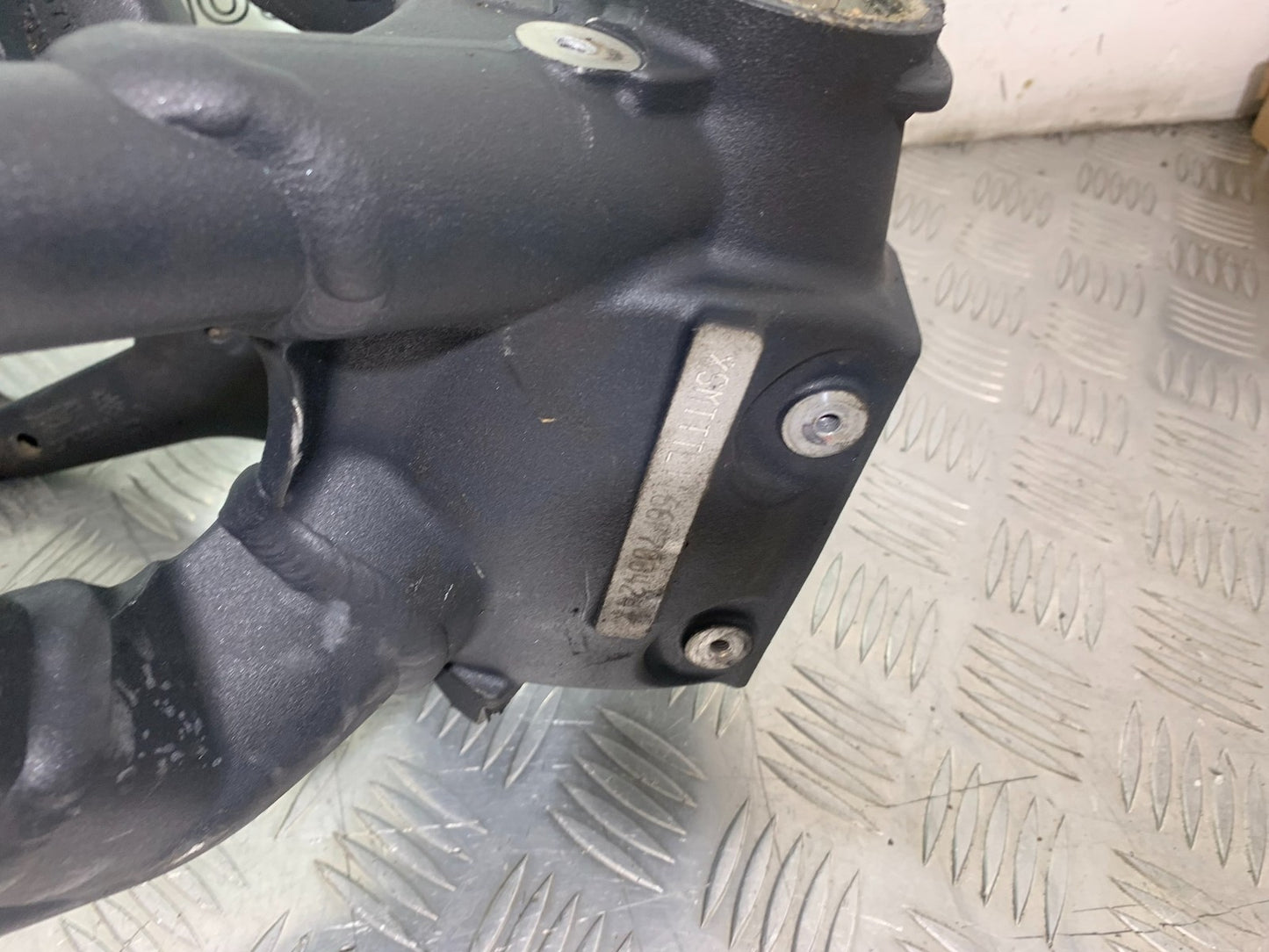 TRIUMPH 675 STREET TRIPLE FRAME REG LOG BOOK   2013-2016 (CMB1186)