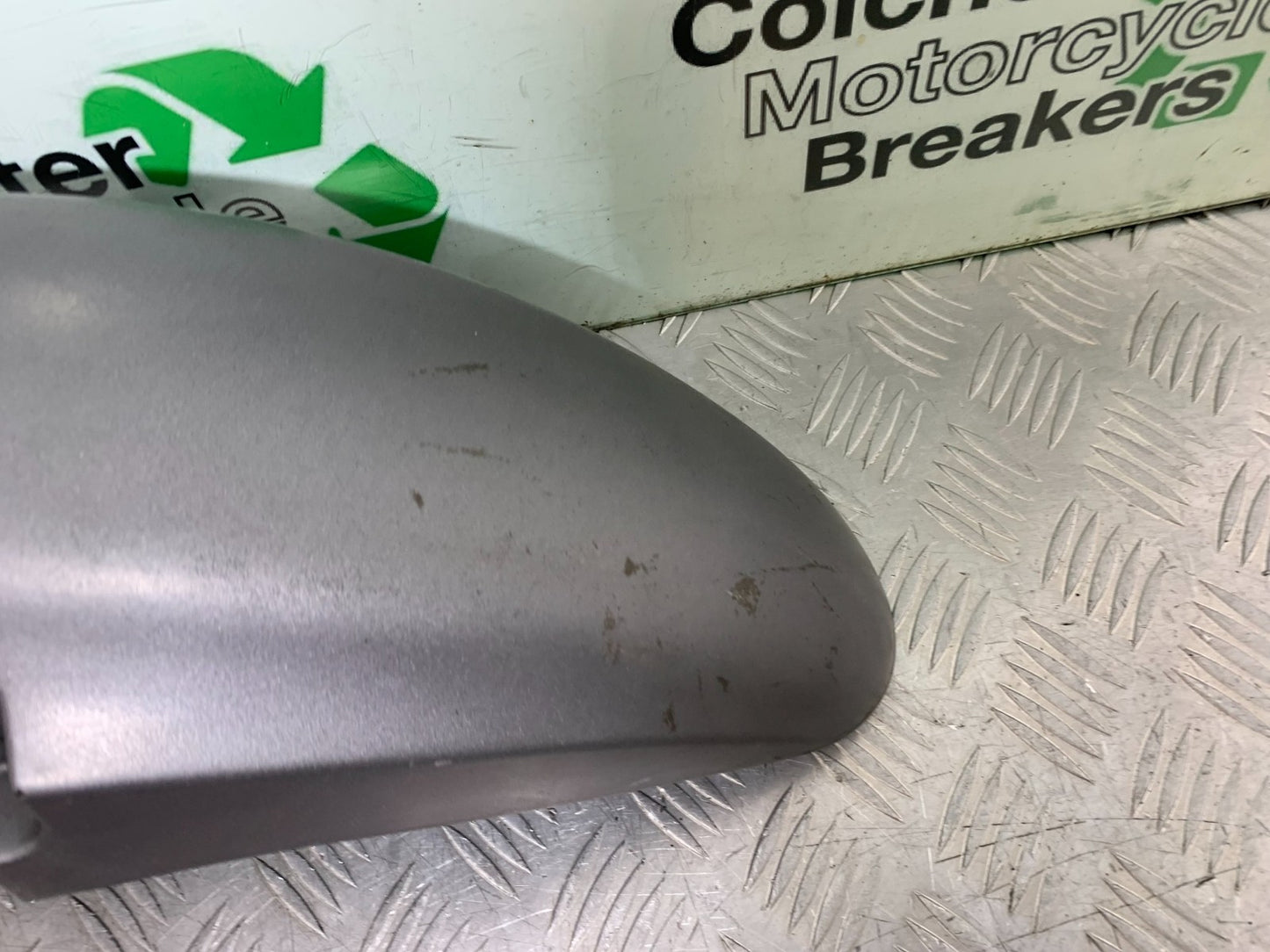 HONDA XL125 VARADERO FRONT MUDGUARD  YEAR 2001-2006  (CMB1304)