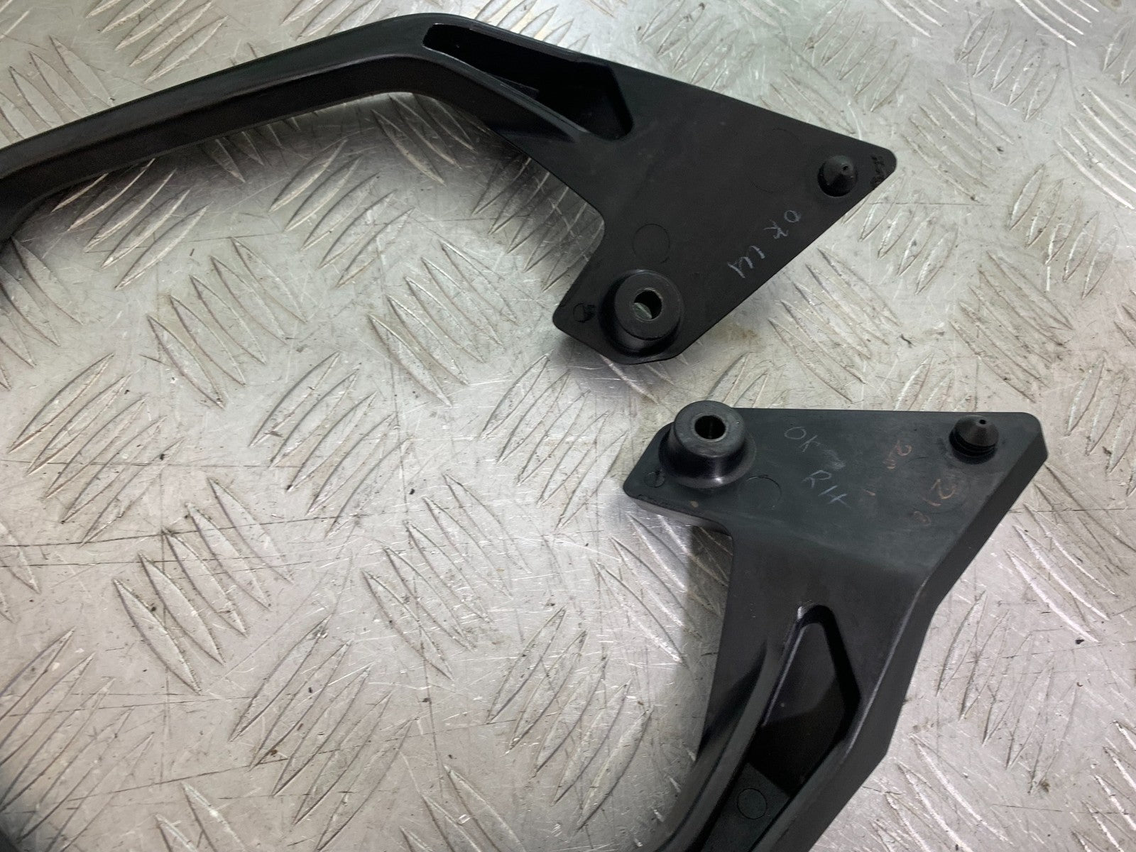 KTM 390 ADVENTURE GRAB RAILS   YEAR 2020-24 (CMB1240)