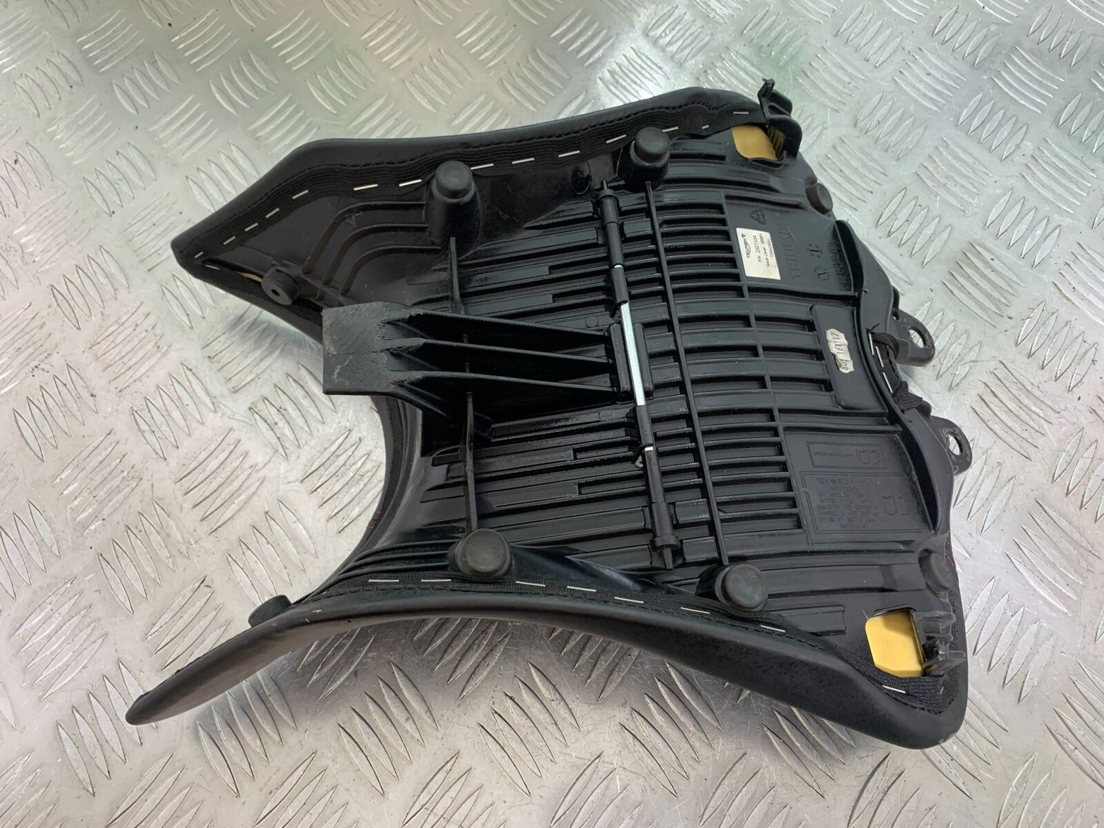 TRIUMPH 1050 SPEED TRIPLE RS FRONT SEAT  YEAR 2018-2020 (CMB1029)