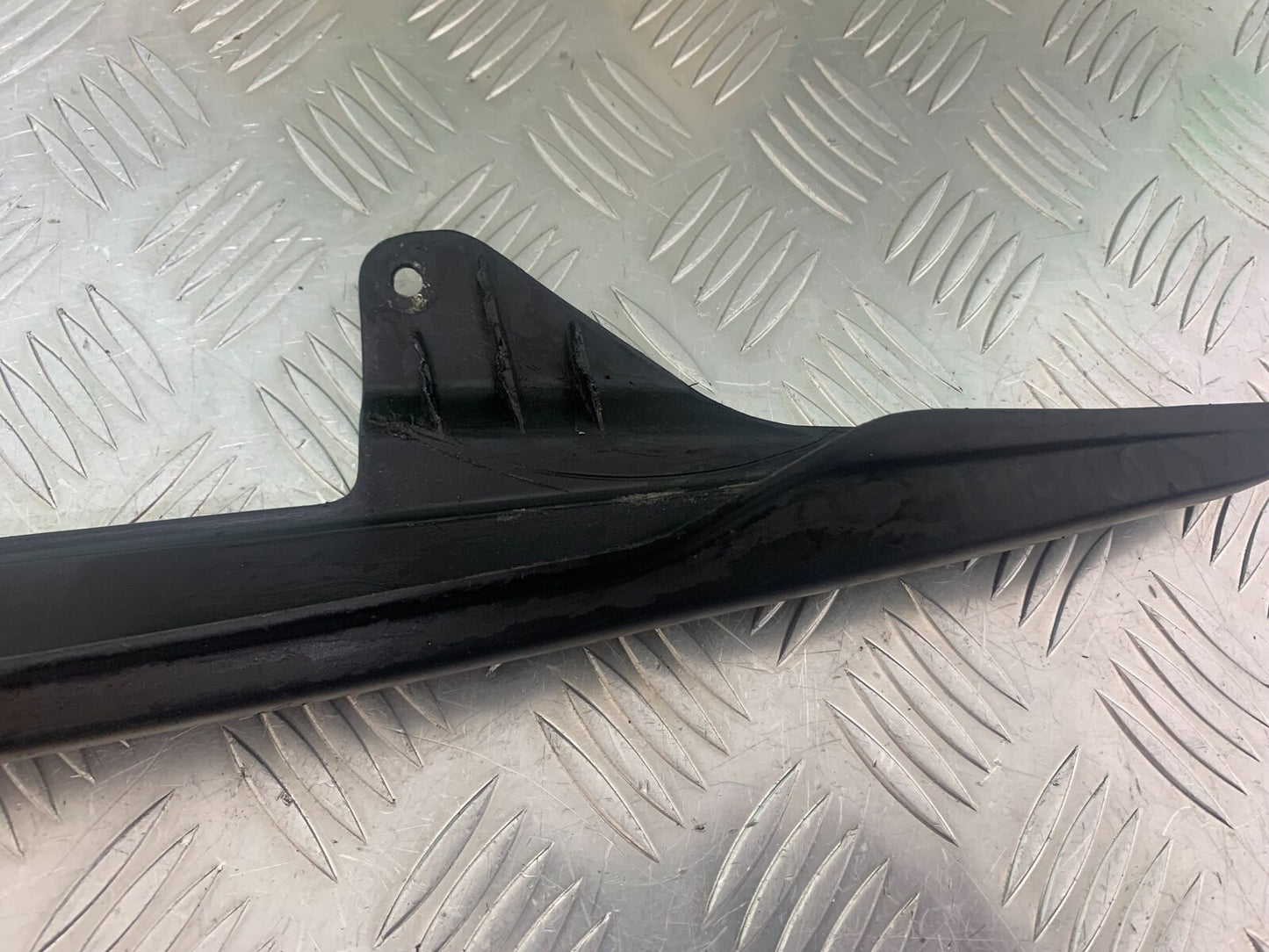 HONDA VFR400 VFR 400 NC21 CHAIN GUARD  YEAR 1986-87 (CMB1043)