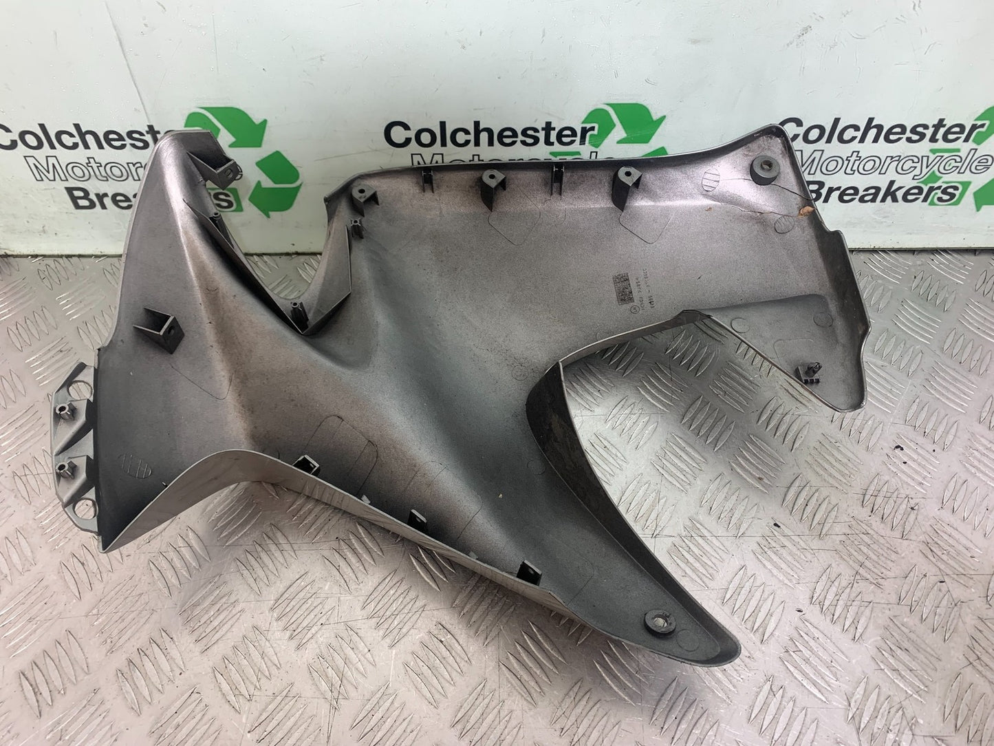 HONDA XL125 VARADERO LEFT FAIRING PANEL  YEAR 2001-2006  (CMB1210)