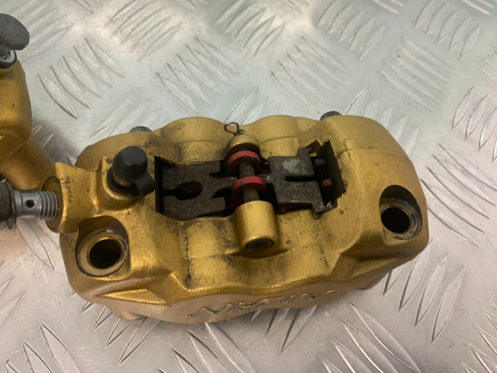TRIUMPH 675 STREET TRIPLE RX FRONT CALIPERS  YEAR 2015-2017  (STOCK 971)