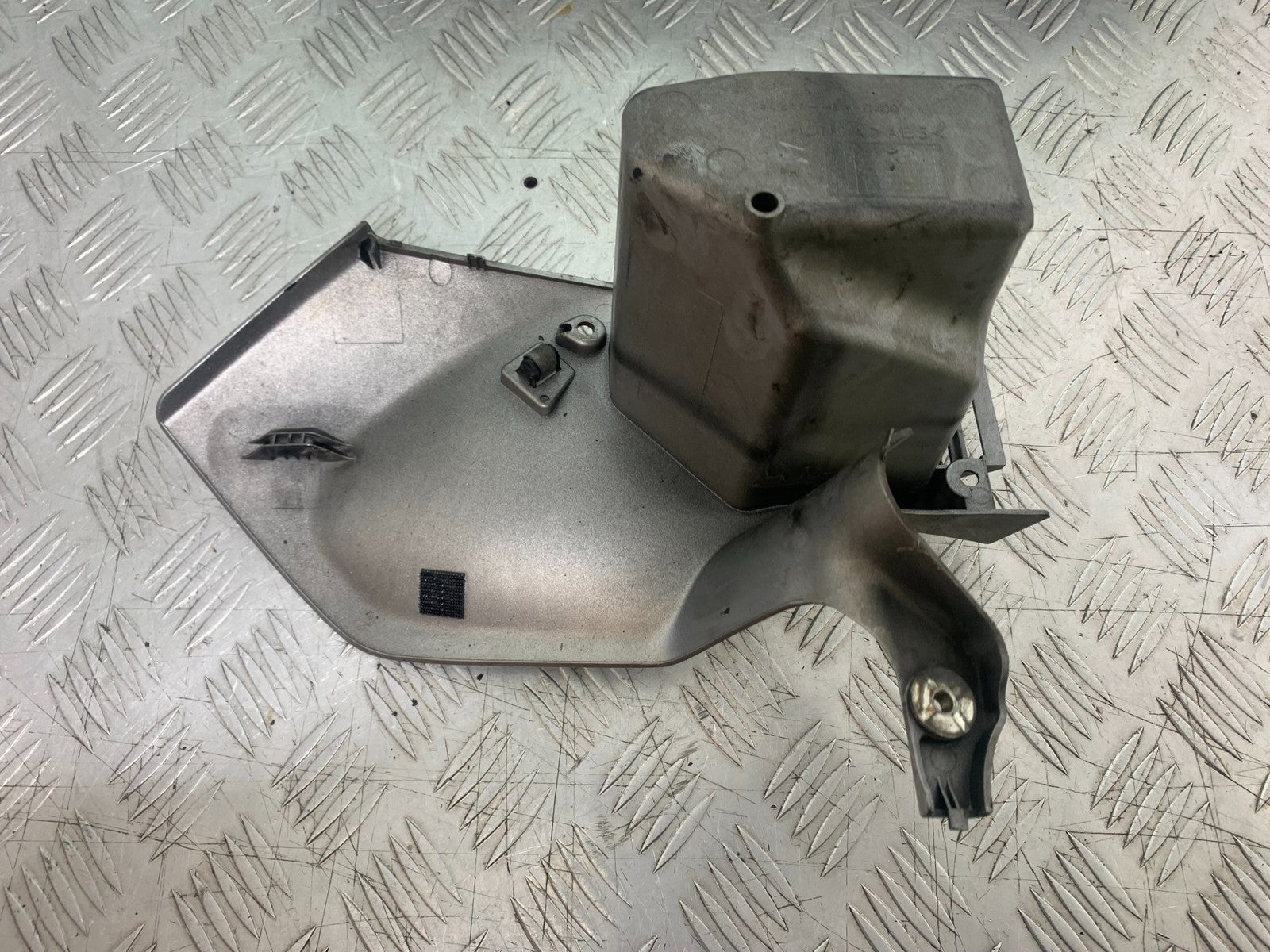 HONDA NT 700 V DEAUVILLE RIGHT POCKET  YEAR 2006-2011 (CMB1211)
