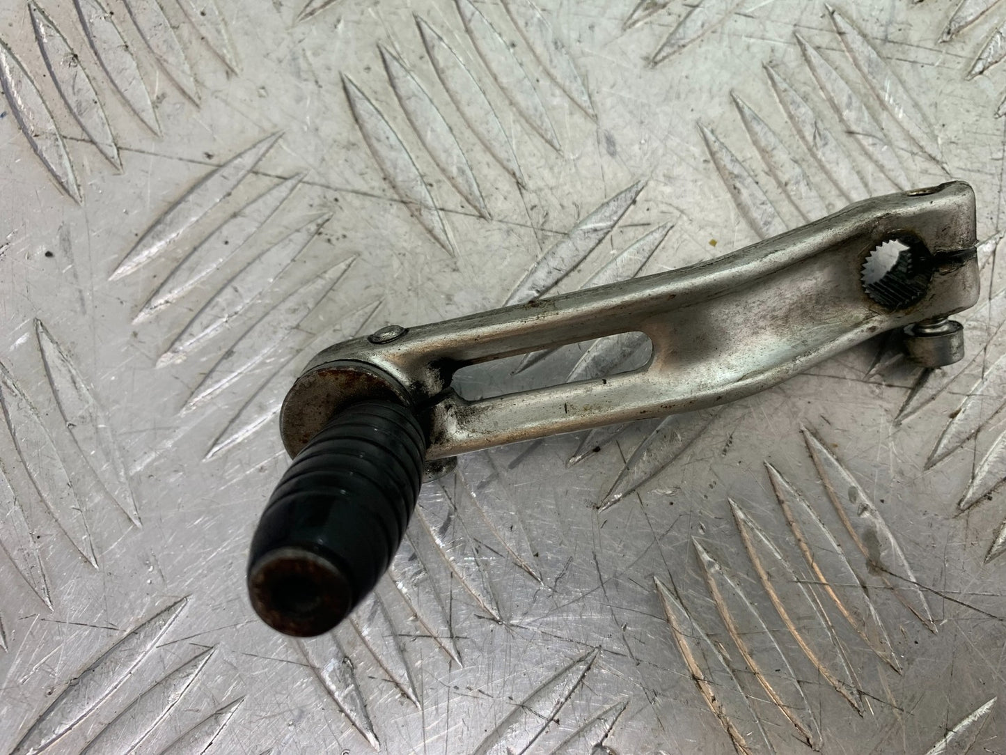 APRILIA RSV1000 RSV 1000 MILLE GEAR LEVER 1998- 2003 (CMB1184)