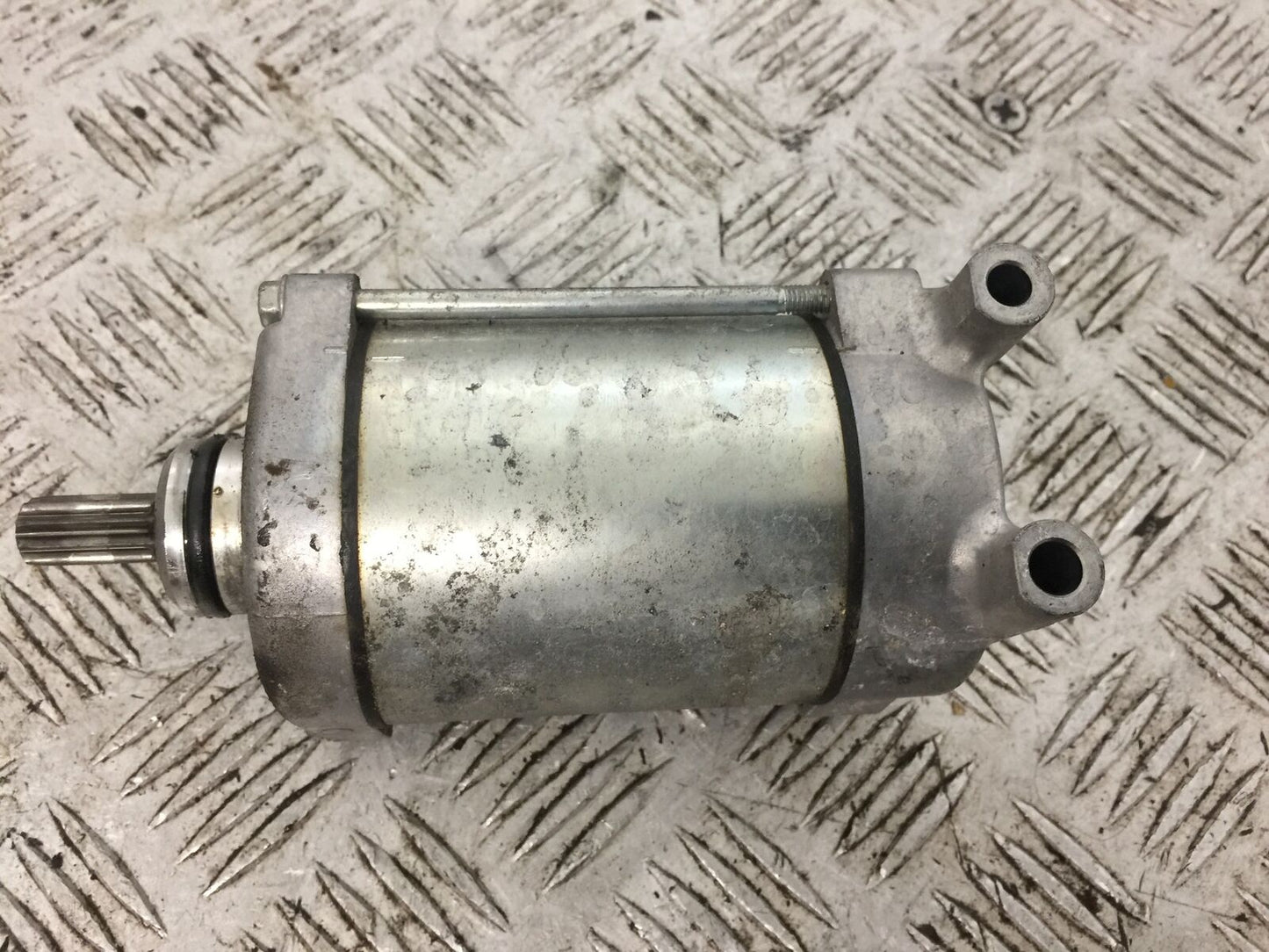 YAMAHA FZ1-N STARTER MOTOR  YEAR 2006-2012  (STOCK 787)