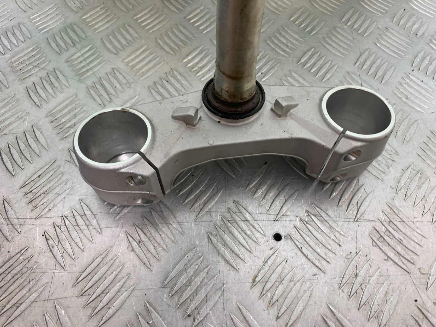 MV AGUSTA 800 F3 BOTTOM YOKE  YEAR 2017-2019 (CMB1227)