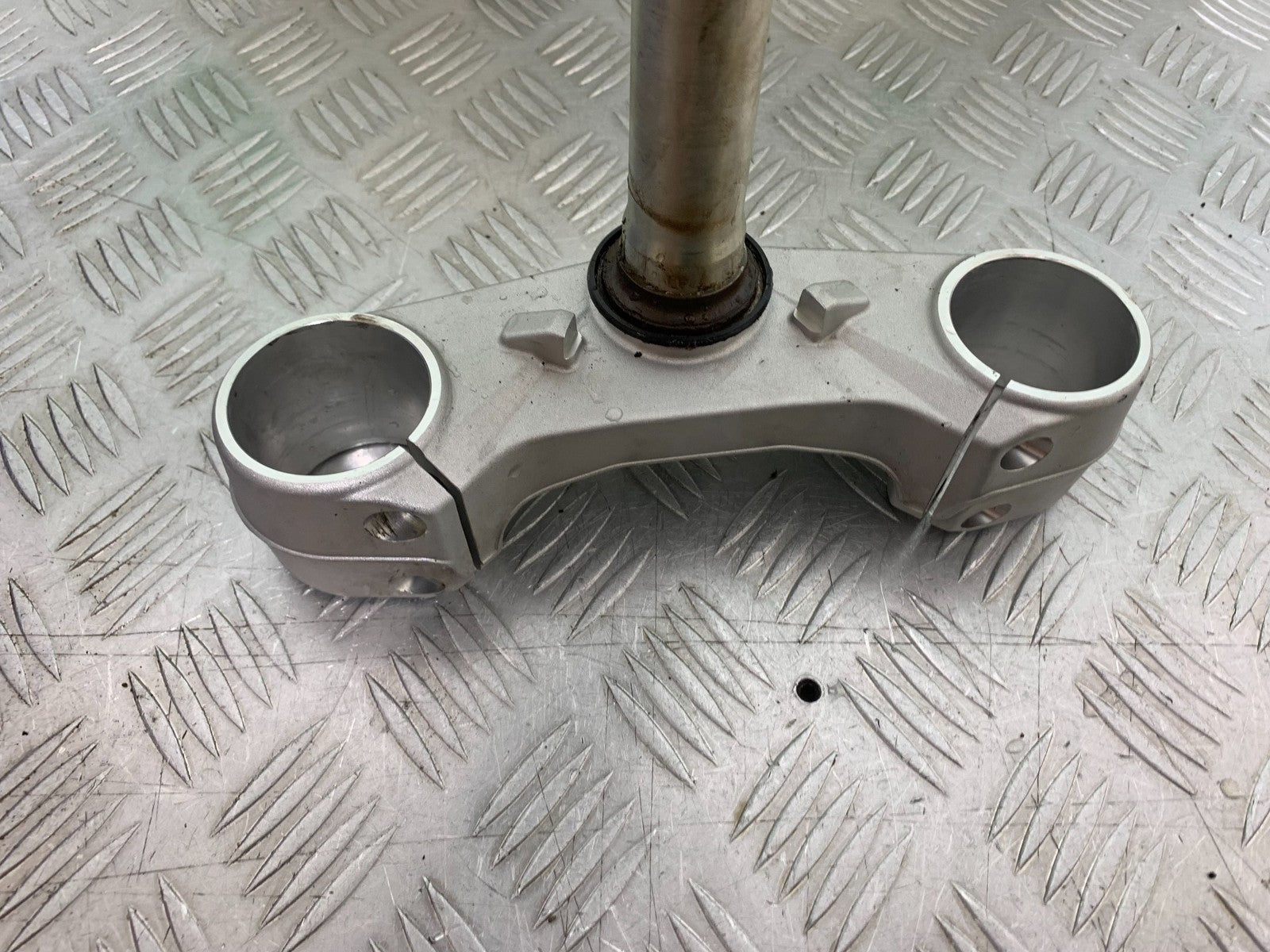 MV AGUSTA 800 F3 BOTTOM YOKE  YEAR 2017-2019 (CMB1227)