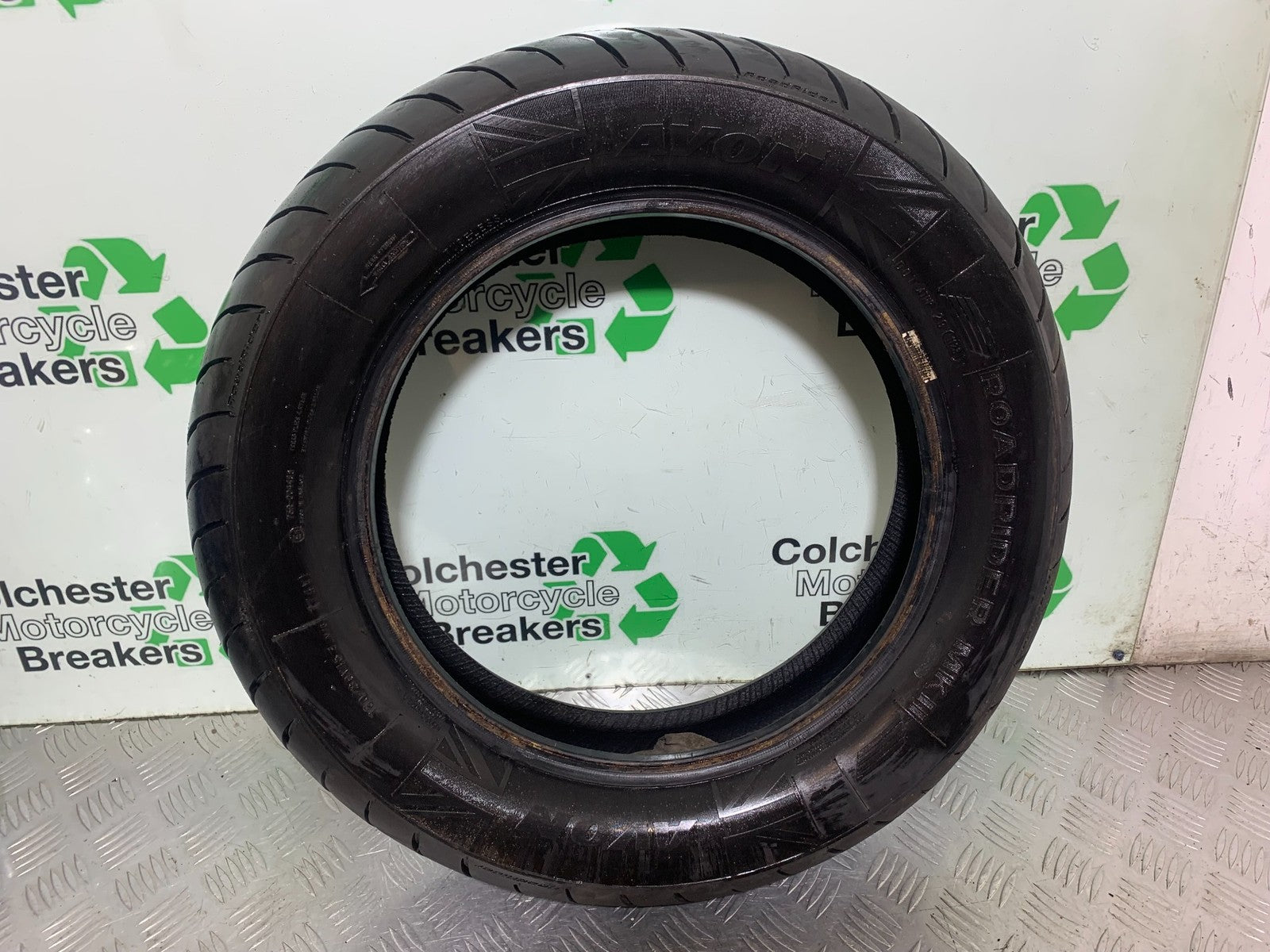 HONDA VT750 SHADOW AVON REAR TYRE 160/80/15  YEAR 2003-2004 (CMB1265)