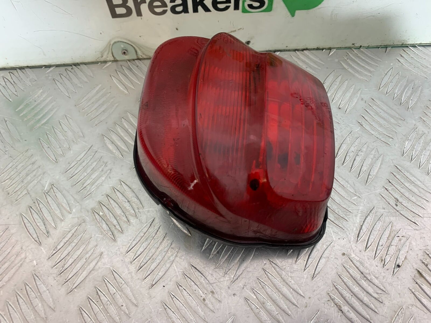HONDA CBR1100 BLACKBIRD REAR LIGHT  YEAR 1999-2005 (CMB1103)
