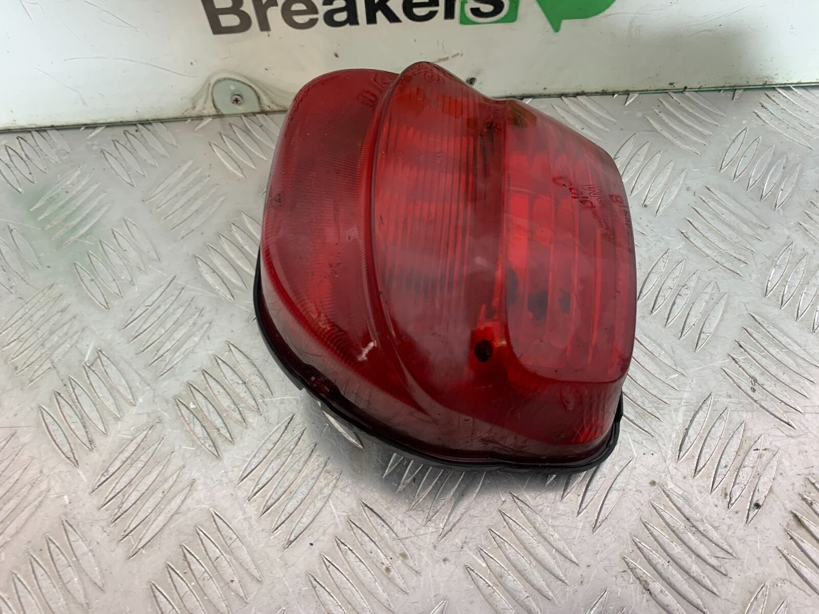 HONDA CBR1100 BLACKBIRD REAR LIGHT  YEAR 1999-2005 (CMB1103)