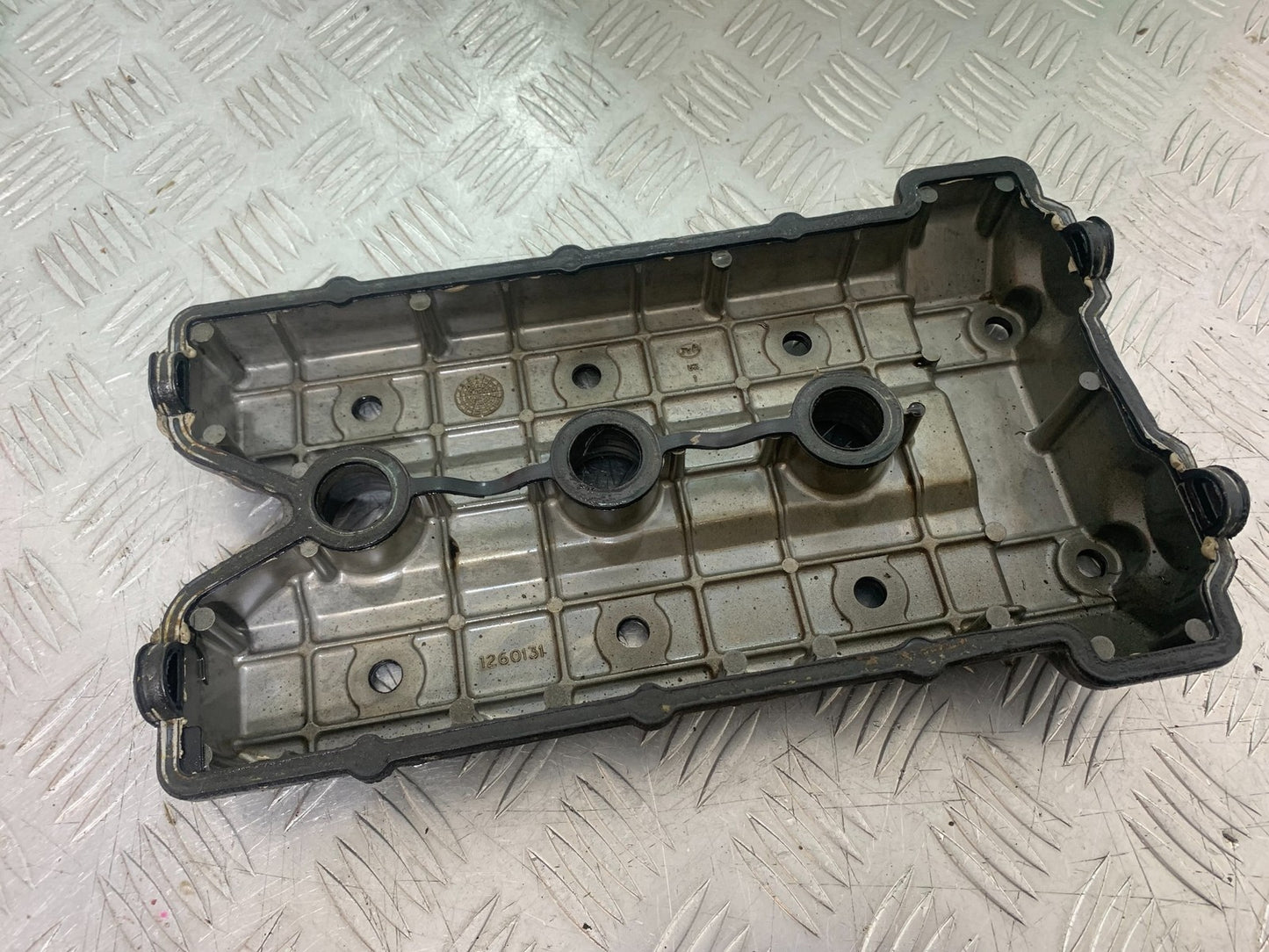 TRIUMPH TROPHY 900 ROCKER COVER YEAR 1991-95 (CMB1251)