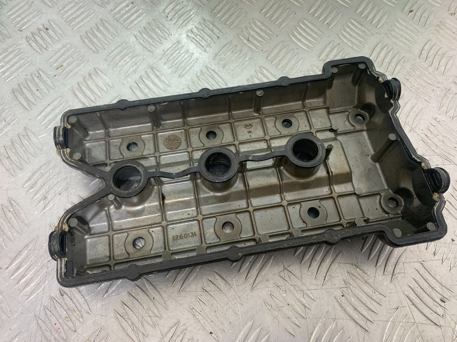 TRIUMPH TROPHY 900 ROCKER COVER YEAR 1991-95 (CMB1251)