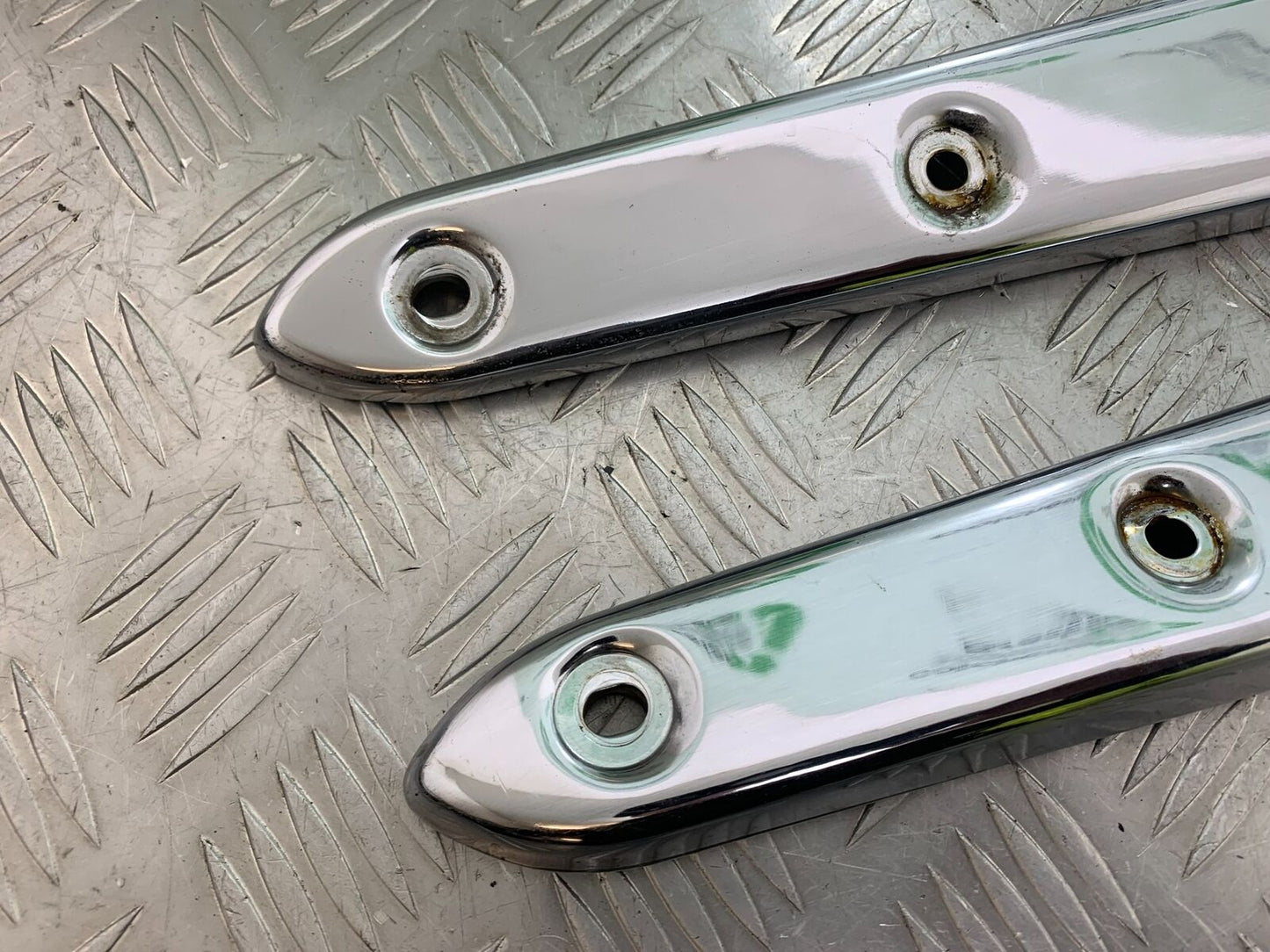 TRIUMPH THUNDERBIRD 1600 REAR CHROME FRAME COVERS  YEAR 2011 (CMB1107)